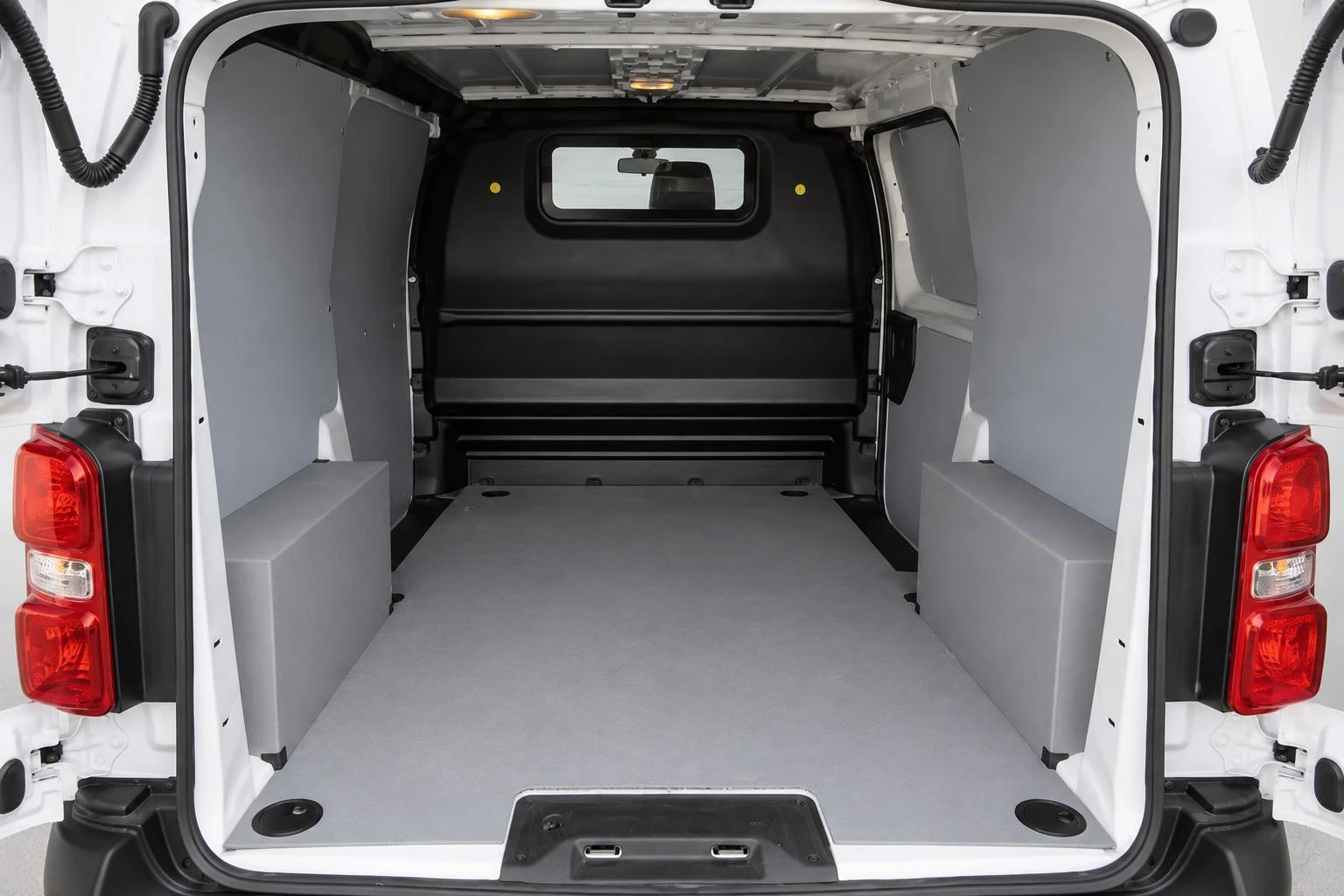 Opel-Vivaro-e-image-11