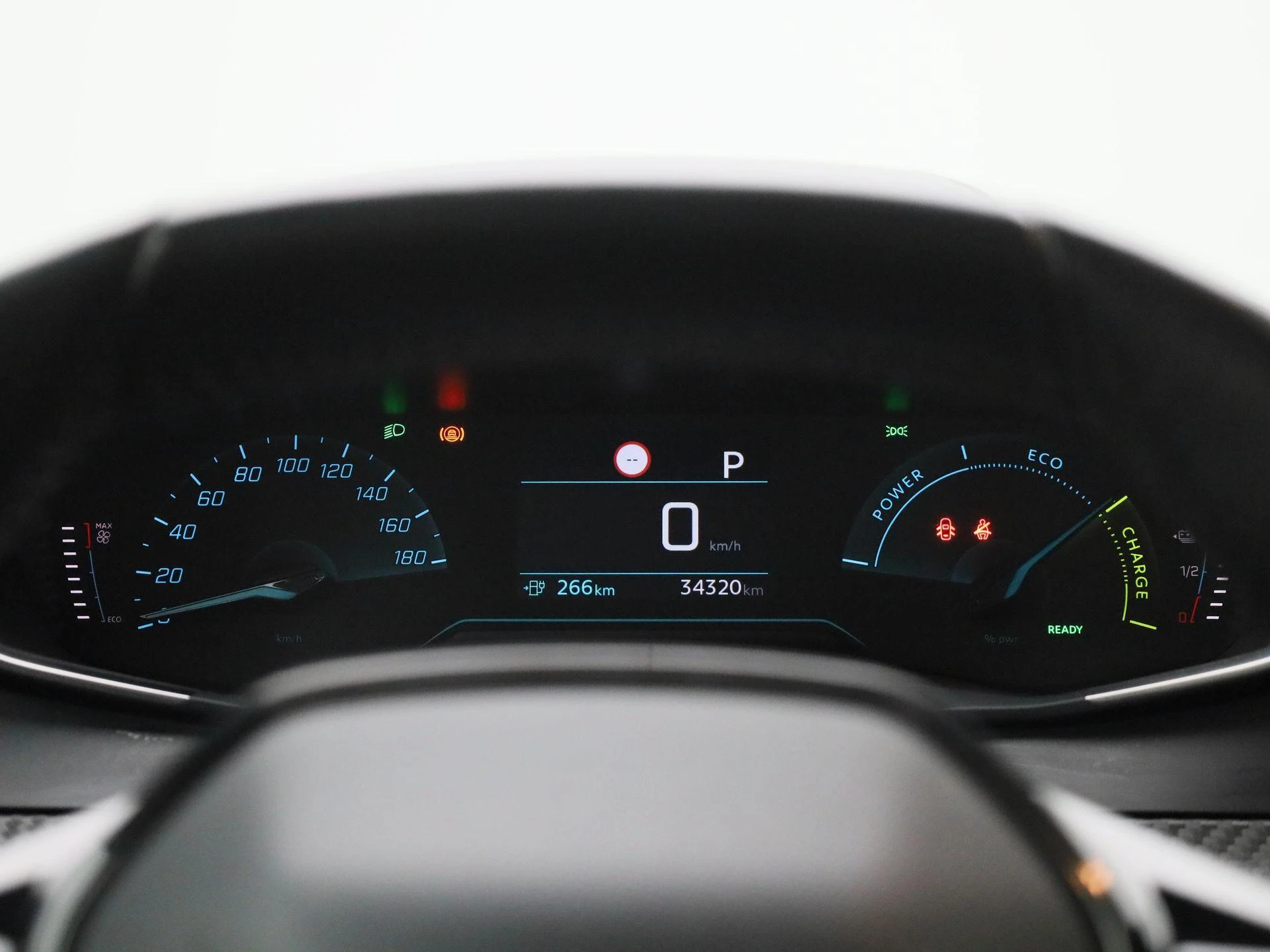 Peugeot-e-208-image-7