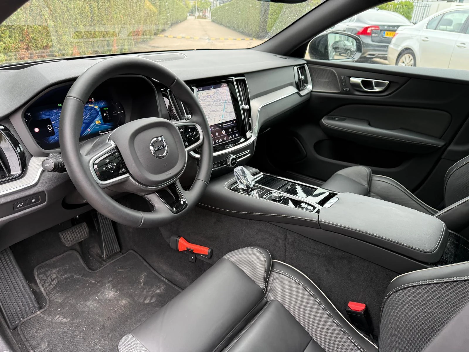 Volvo-V60-image-13