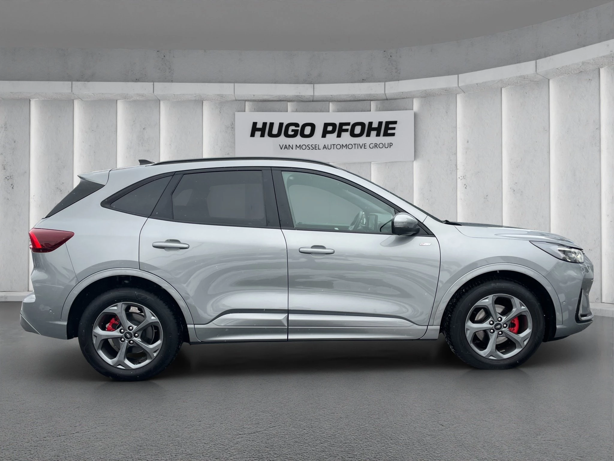 Ford Kuga ST-Line X Aut.*PANO*AHK*360GRAD*LED-MATRIX*NAVI*GRA*WINTER-PKT.