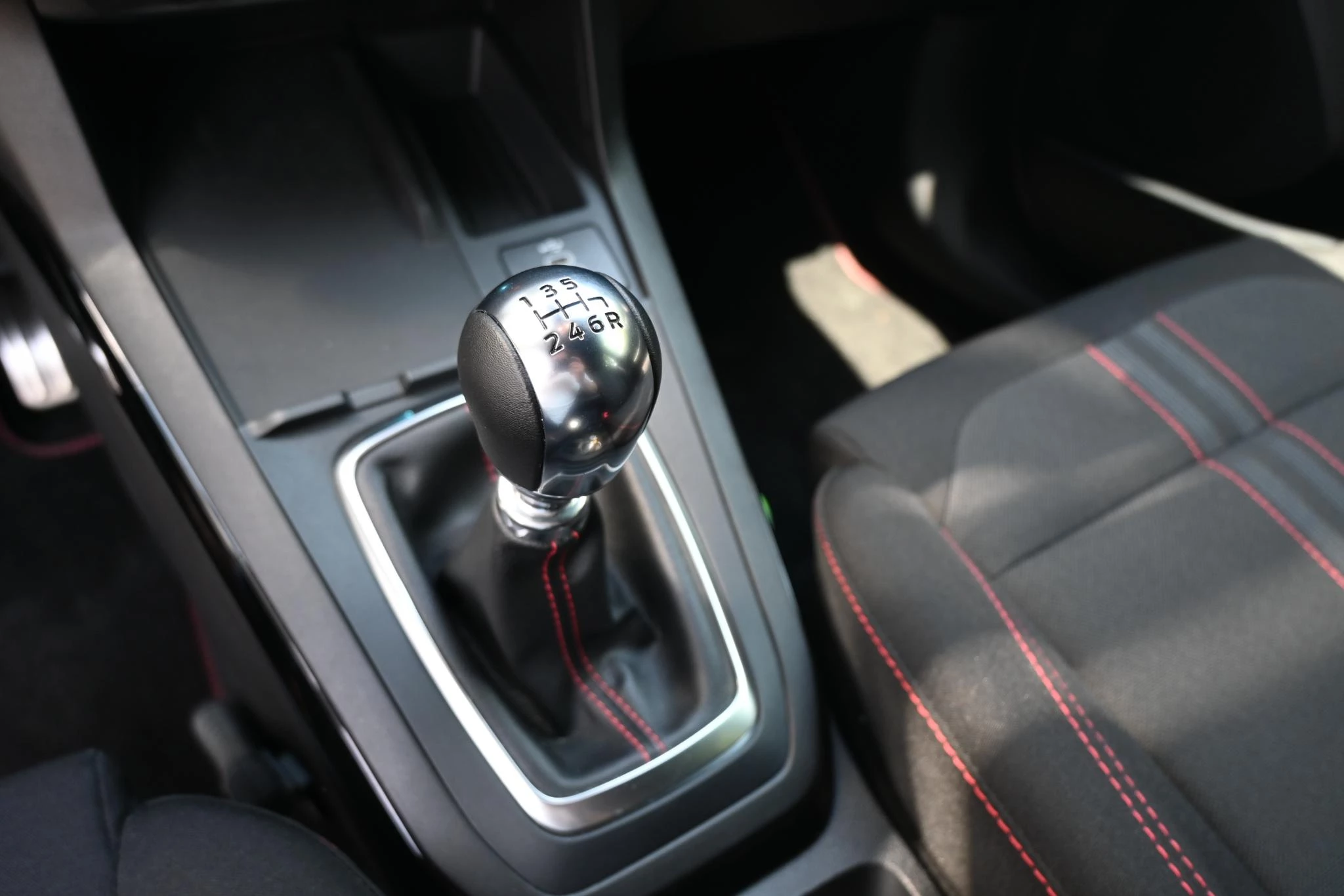 Ford-Puma-image-23