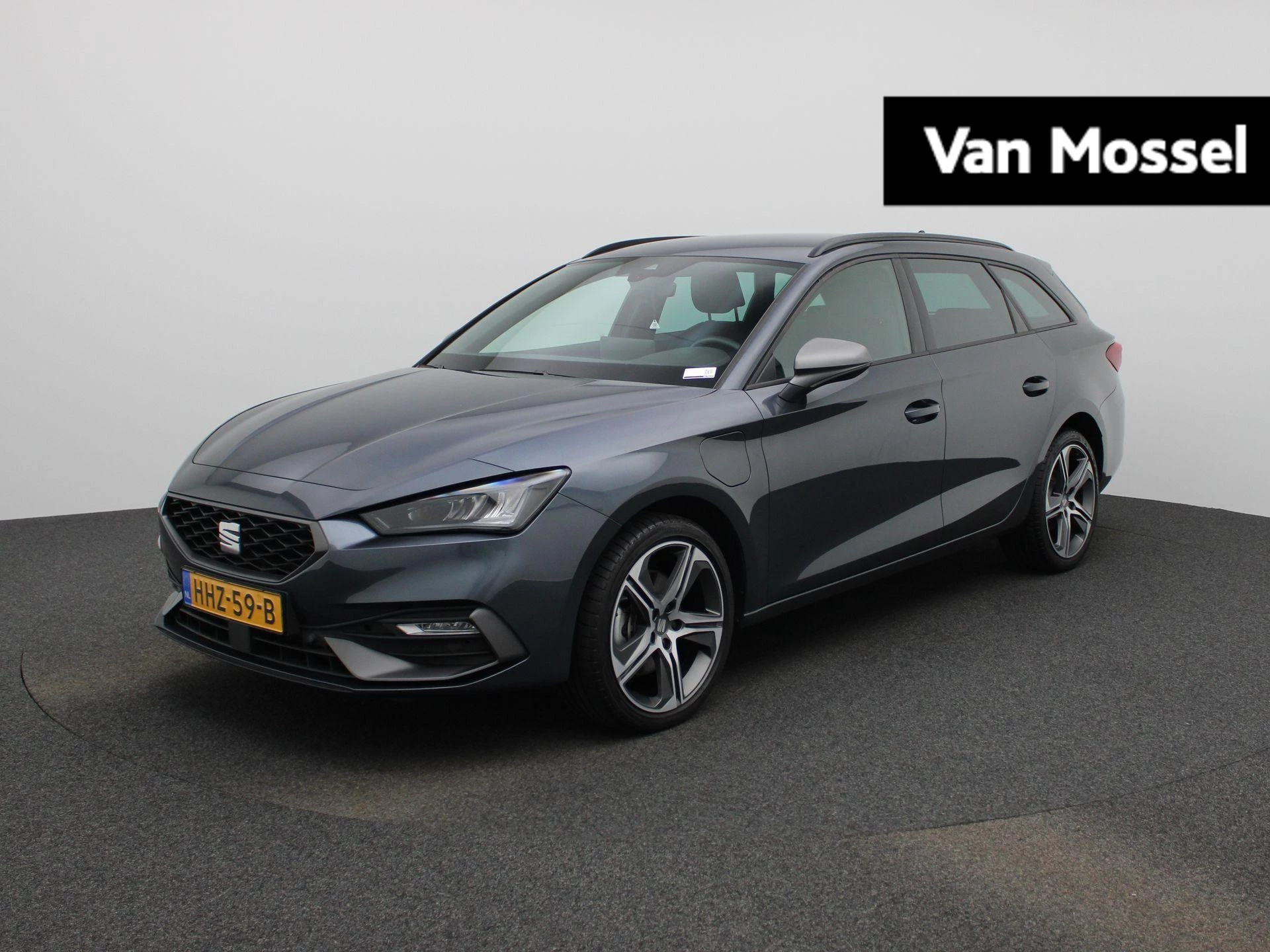 SEAT-Leon-image-0