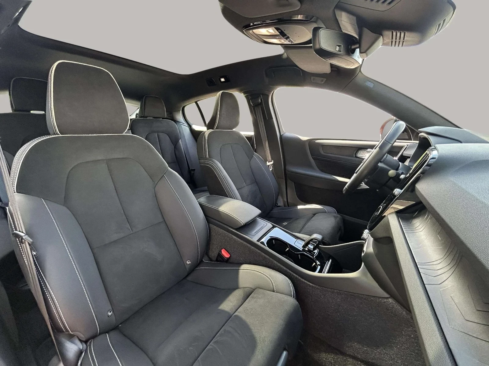 Volvo-C40-image-19