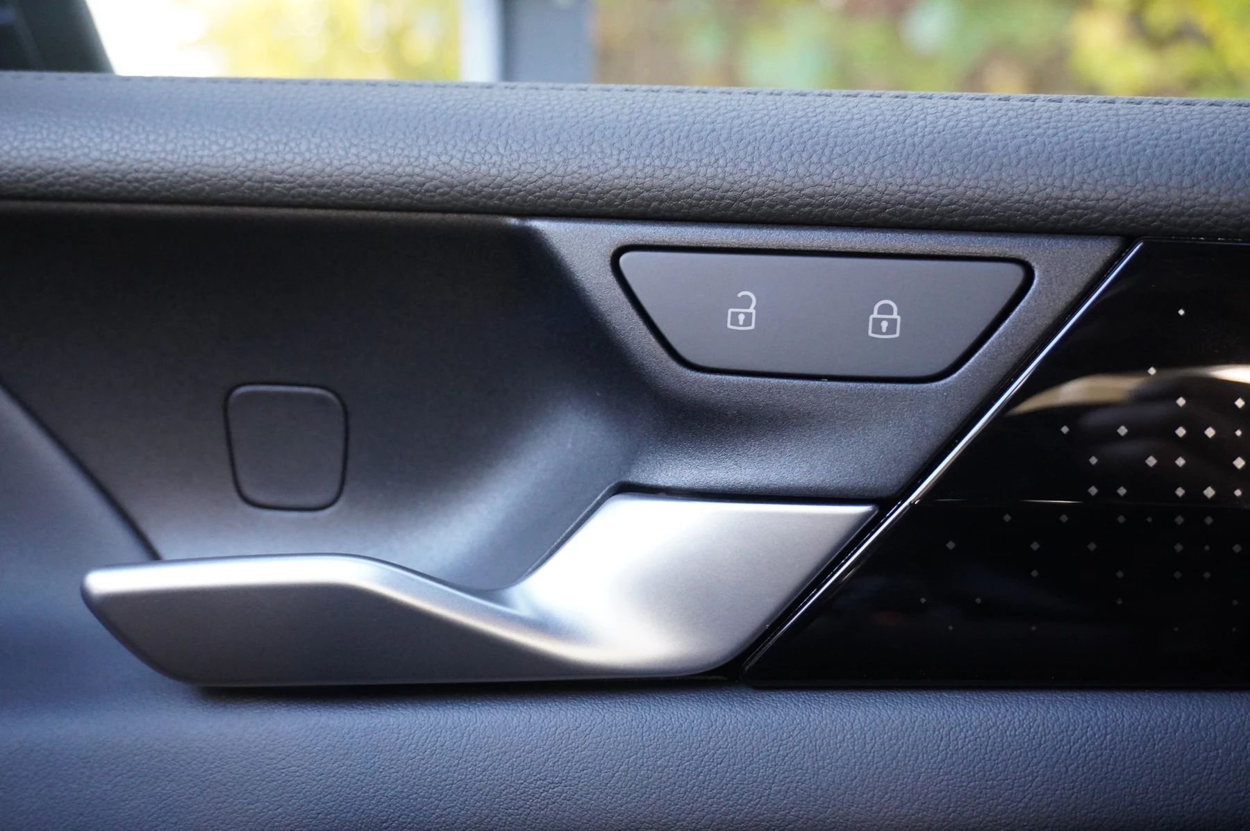 Volkswagen-Tiguan-image-35