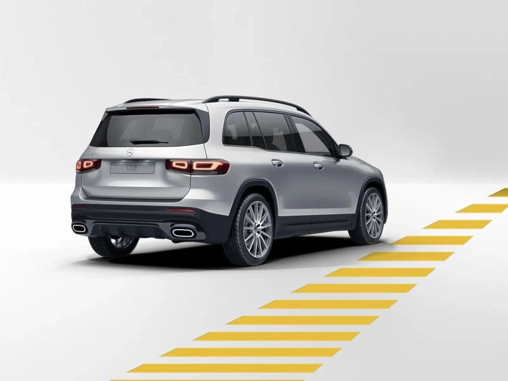 Mercedes-Benz-GLB 220 d-image-6