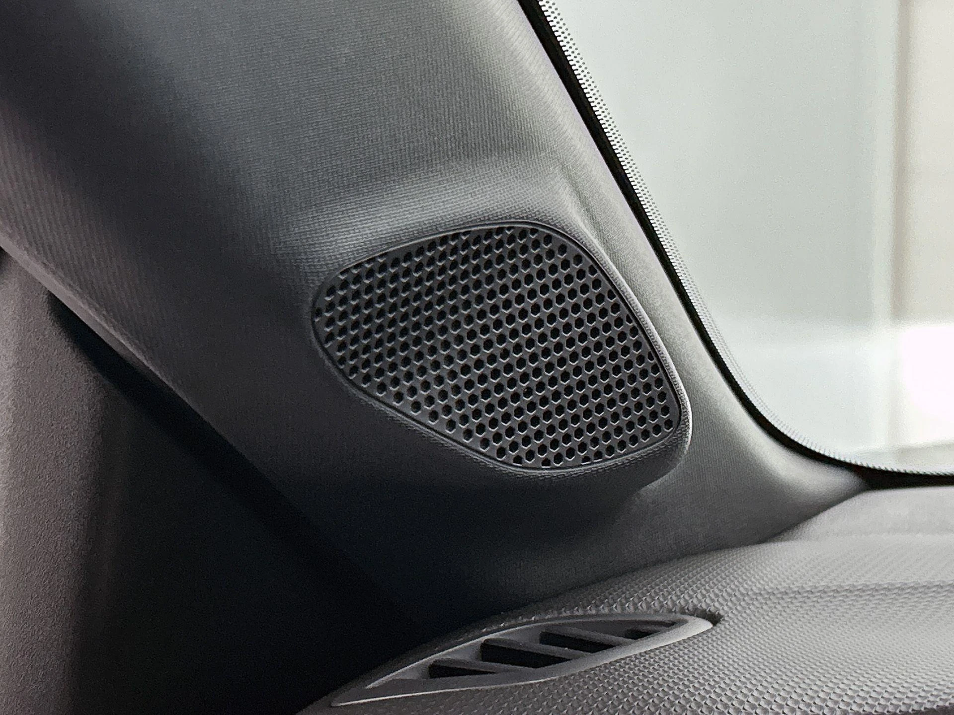 Opel-Corsa-image-12