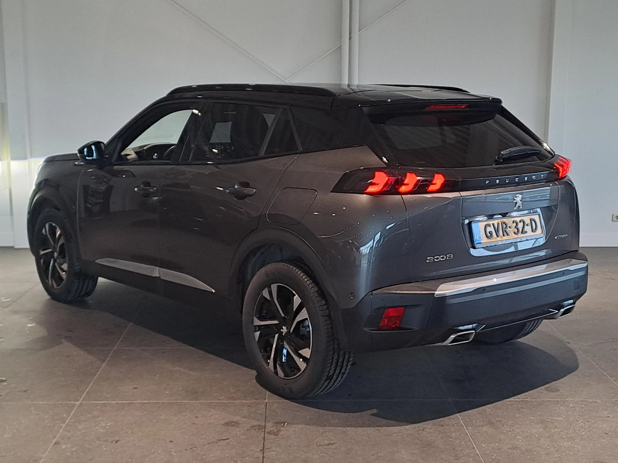 Peugeot-2008-image-5