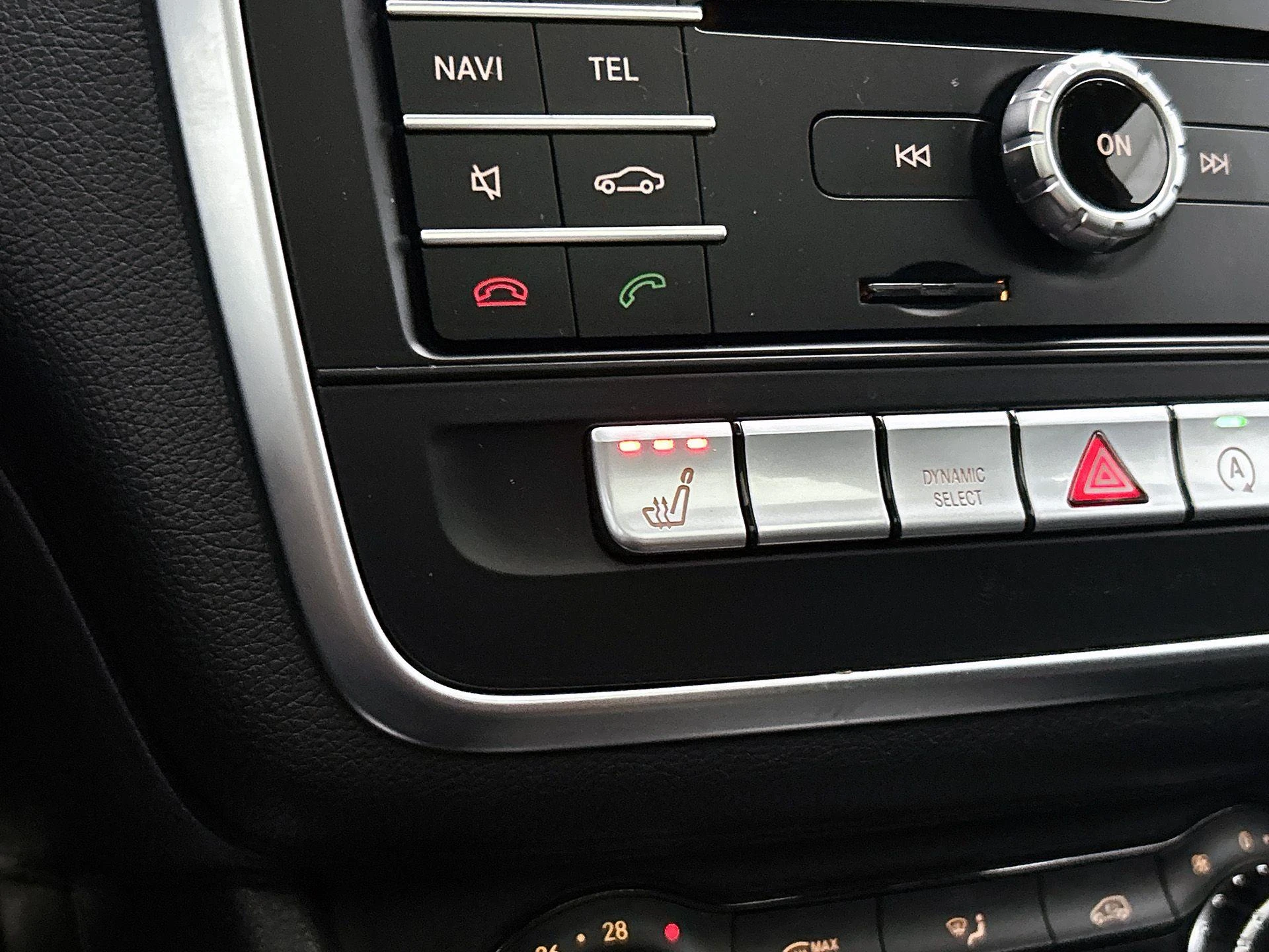 Mercedes-Benz-CLA-image-7