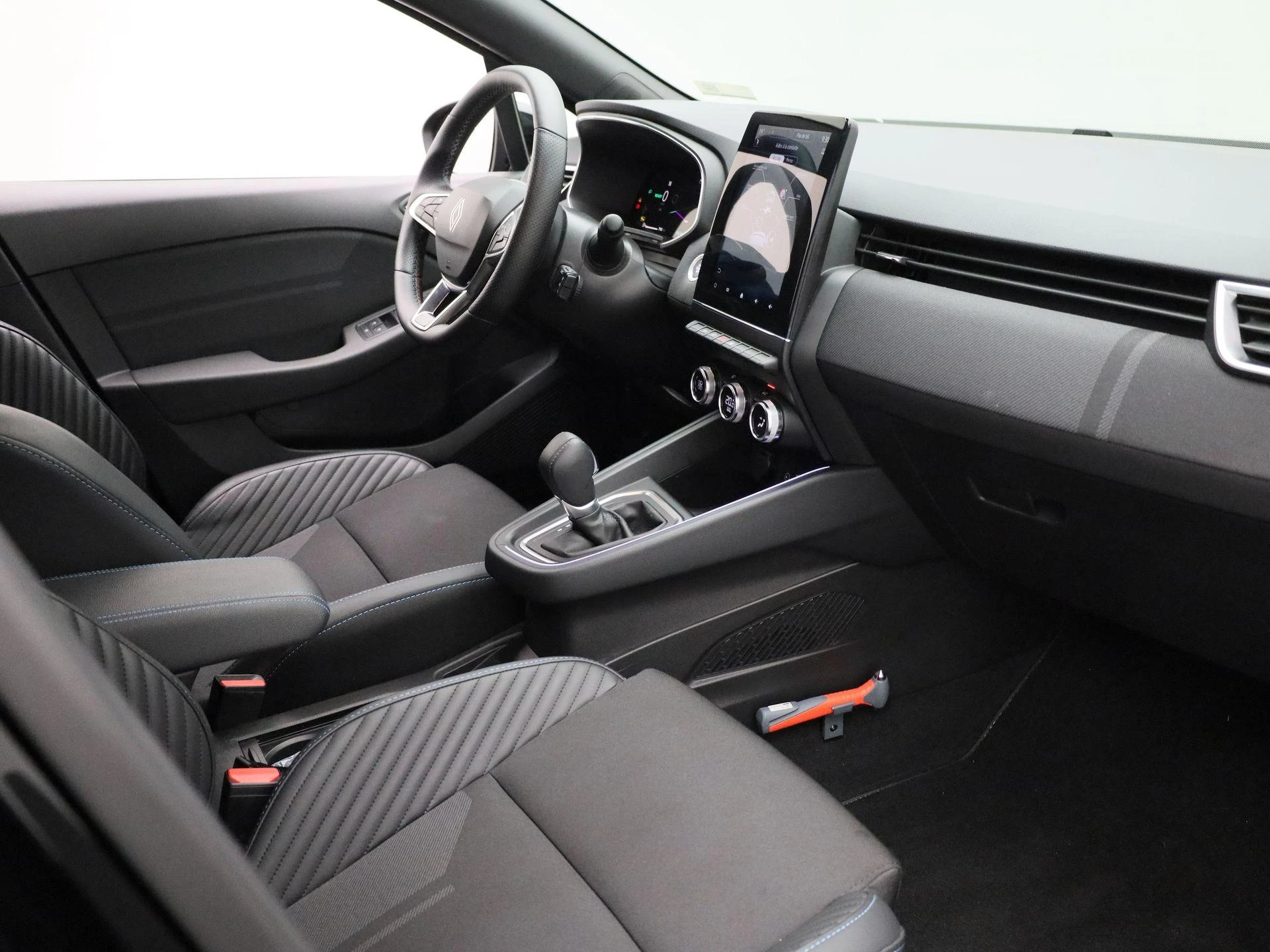 Renault-Clio-image-35