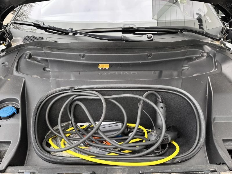 Jaguar I-PACE EV400 SE