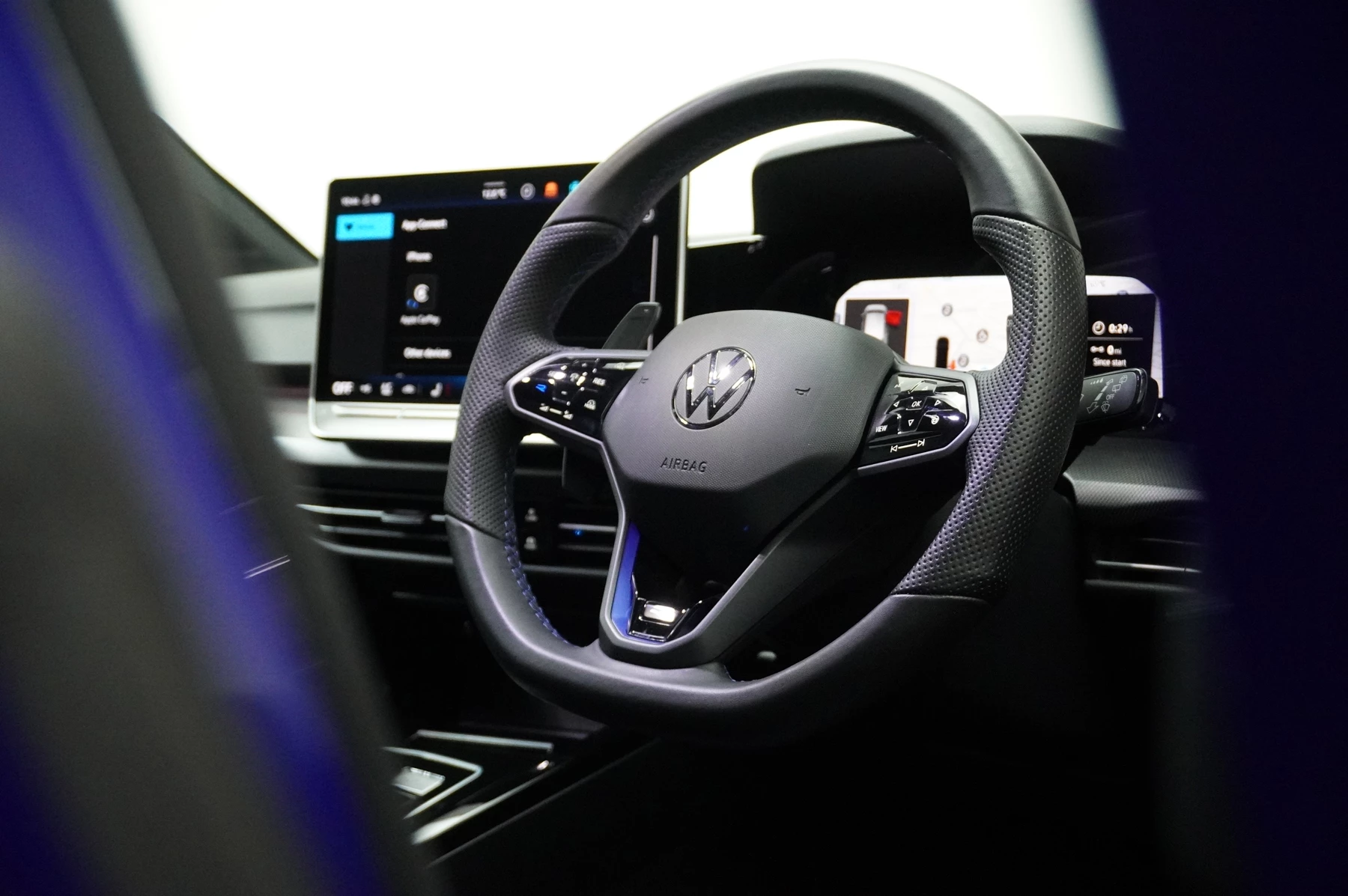 Volkswagen-Golf-image-26