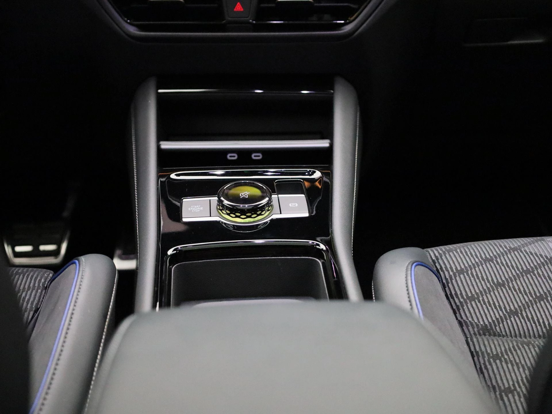 Volkswagen-Tayron-image-9