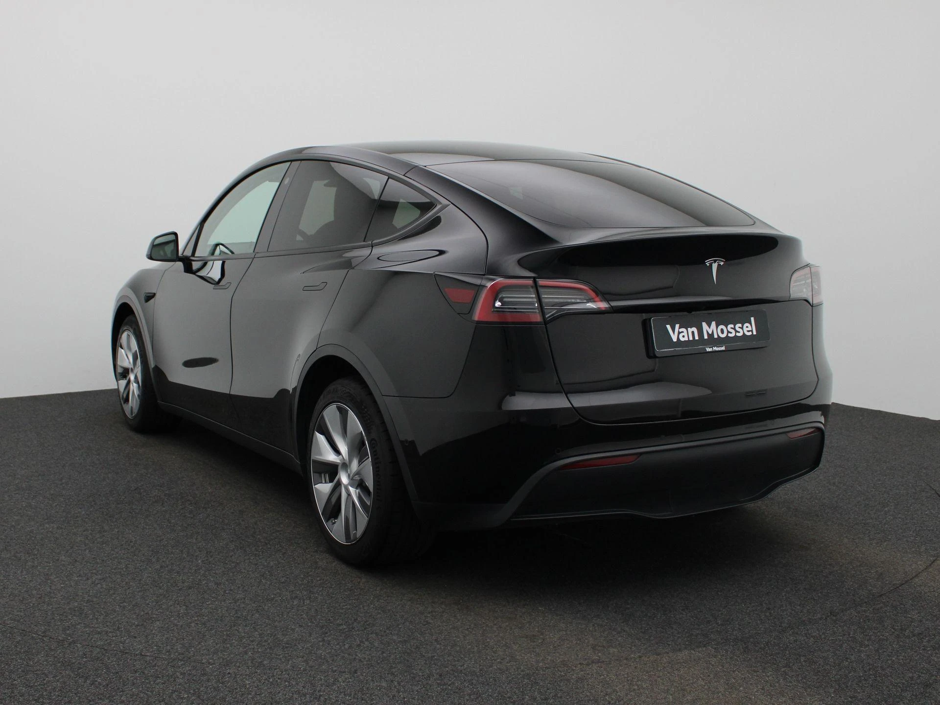 Tesla-Model Y-image-1