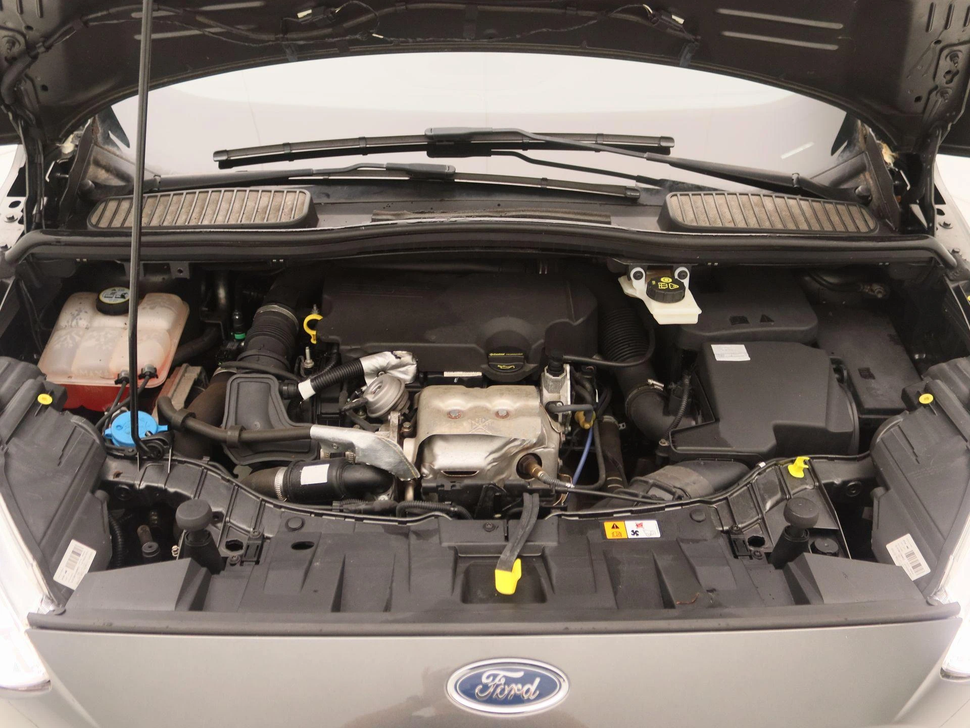 Ford-C-MAX-image-25