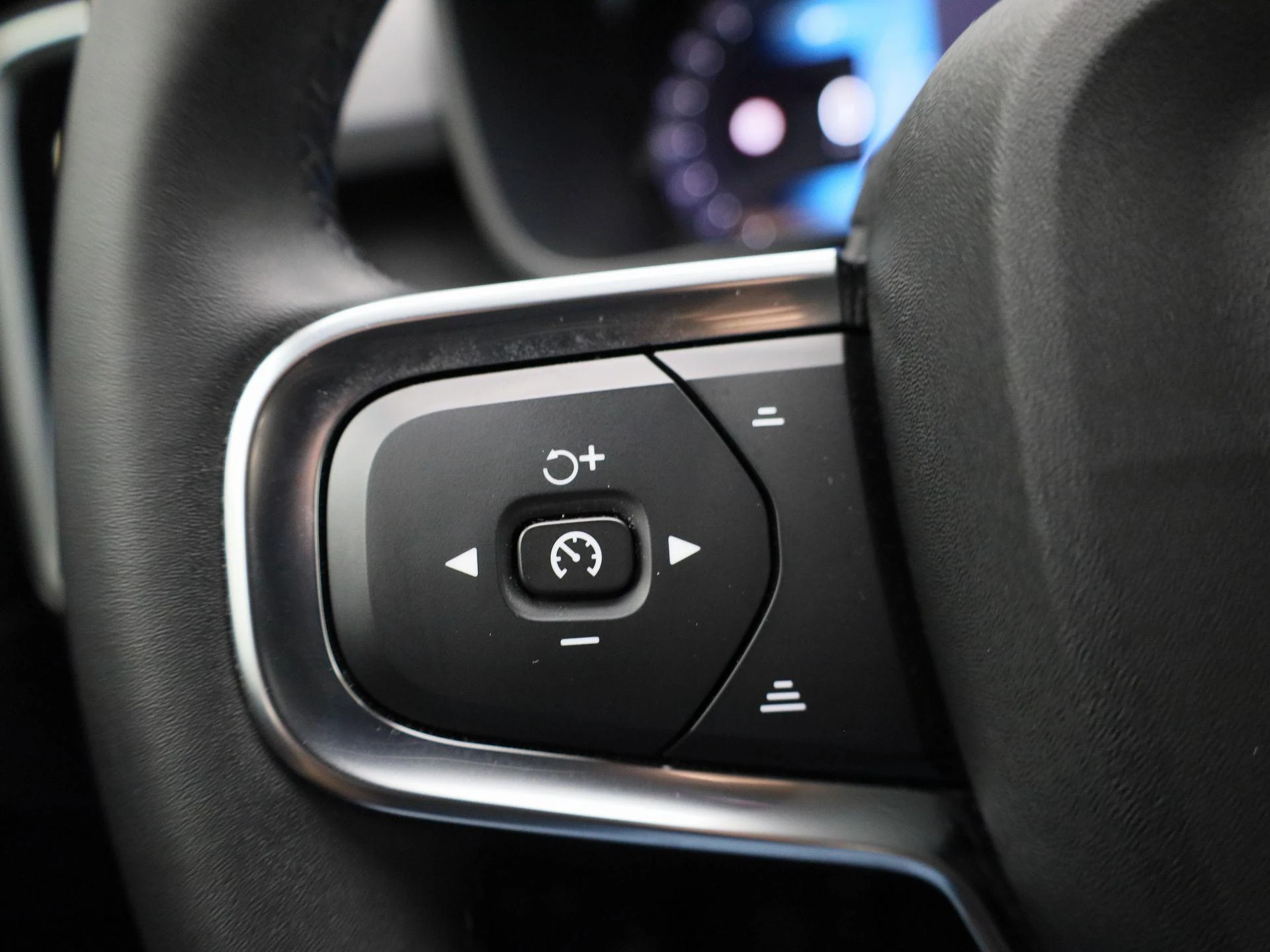 Volvo-XC40-image-17