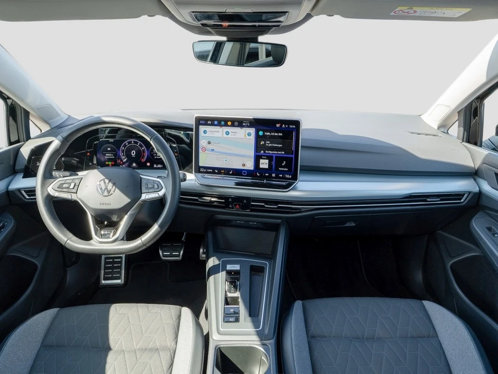 Volkswagen-Golf-image-9