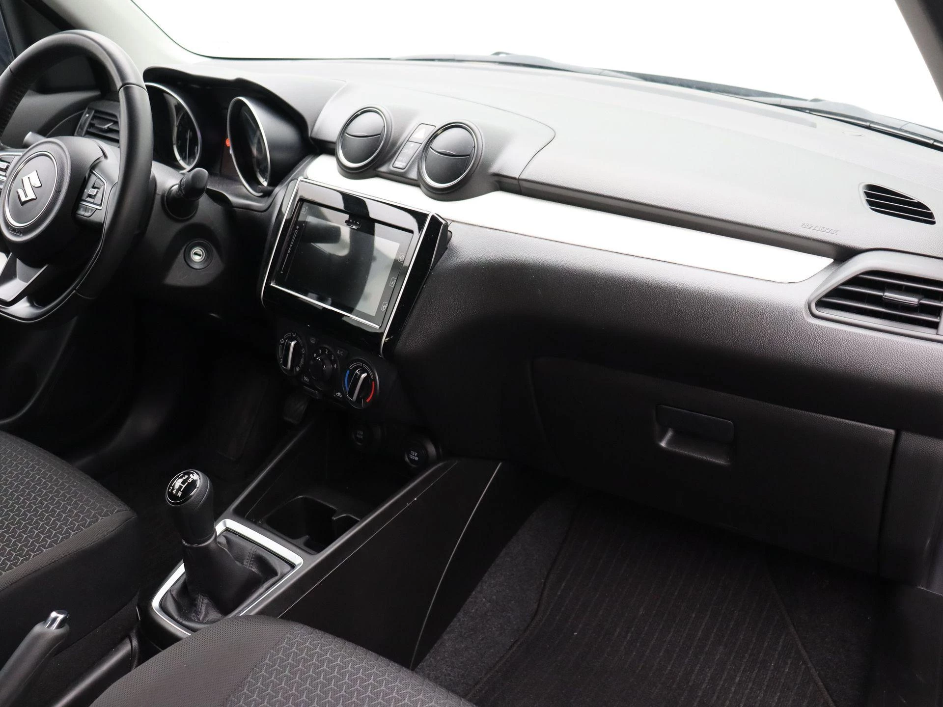 Suzuki Swift 1.2 SMART HYBRID SELECT