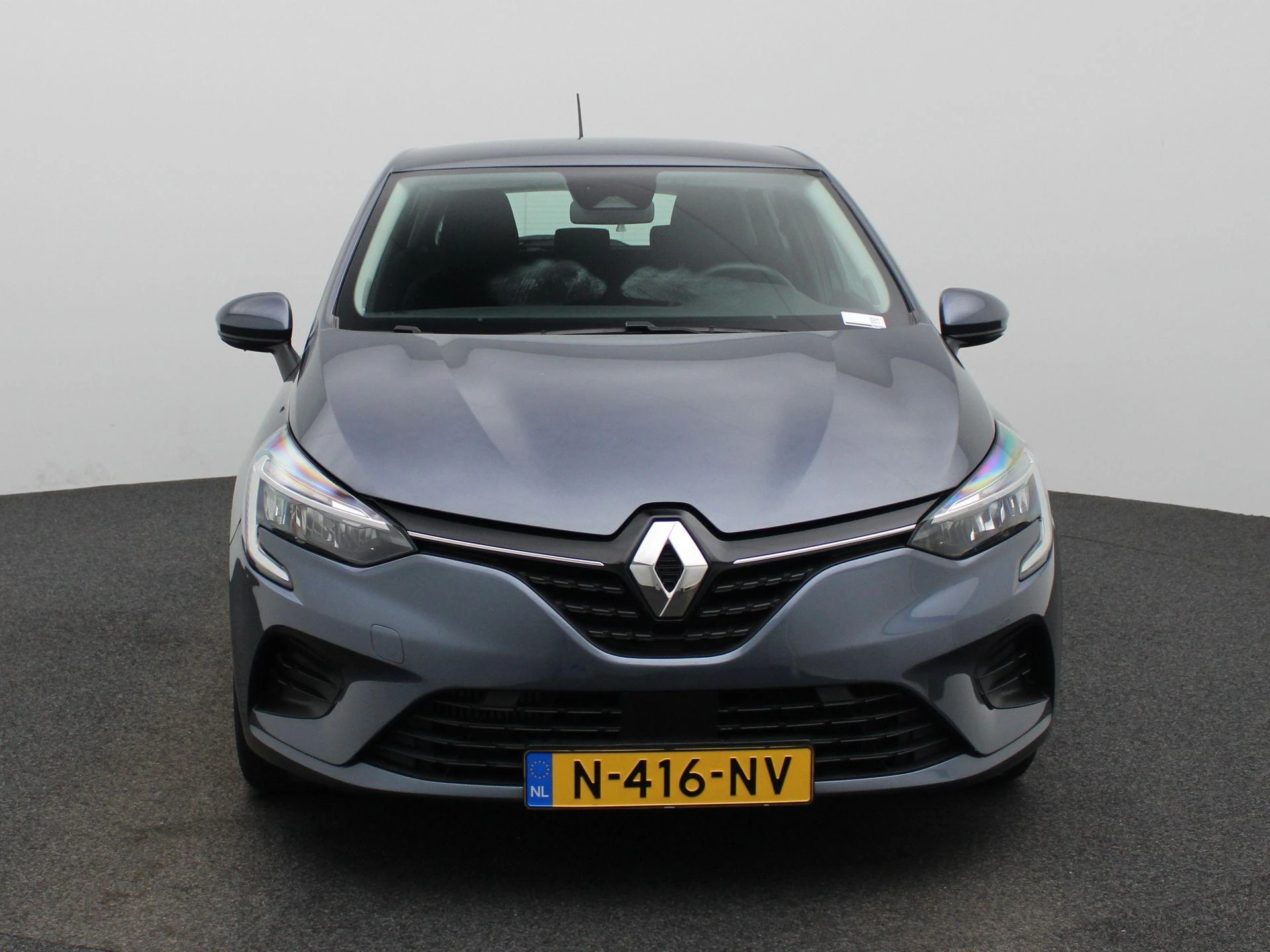 Renault-Clio-image-2