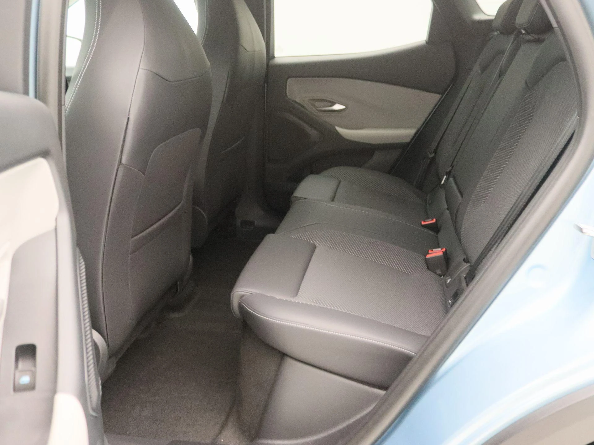 Ford-Explorer-image-13