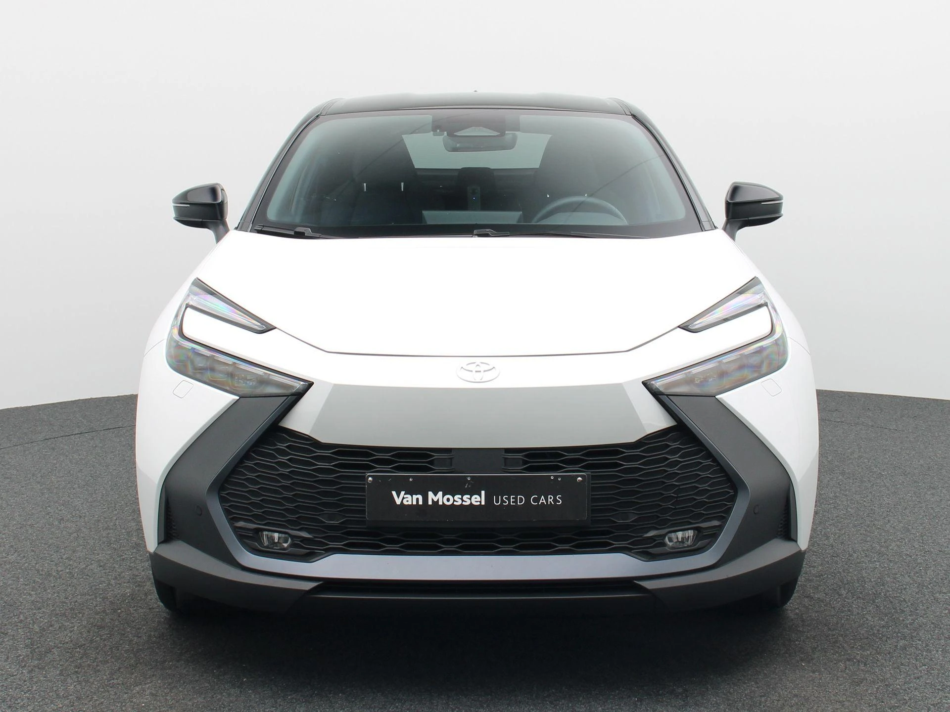 Toyota-C-HR-image-2