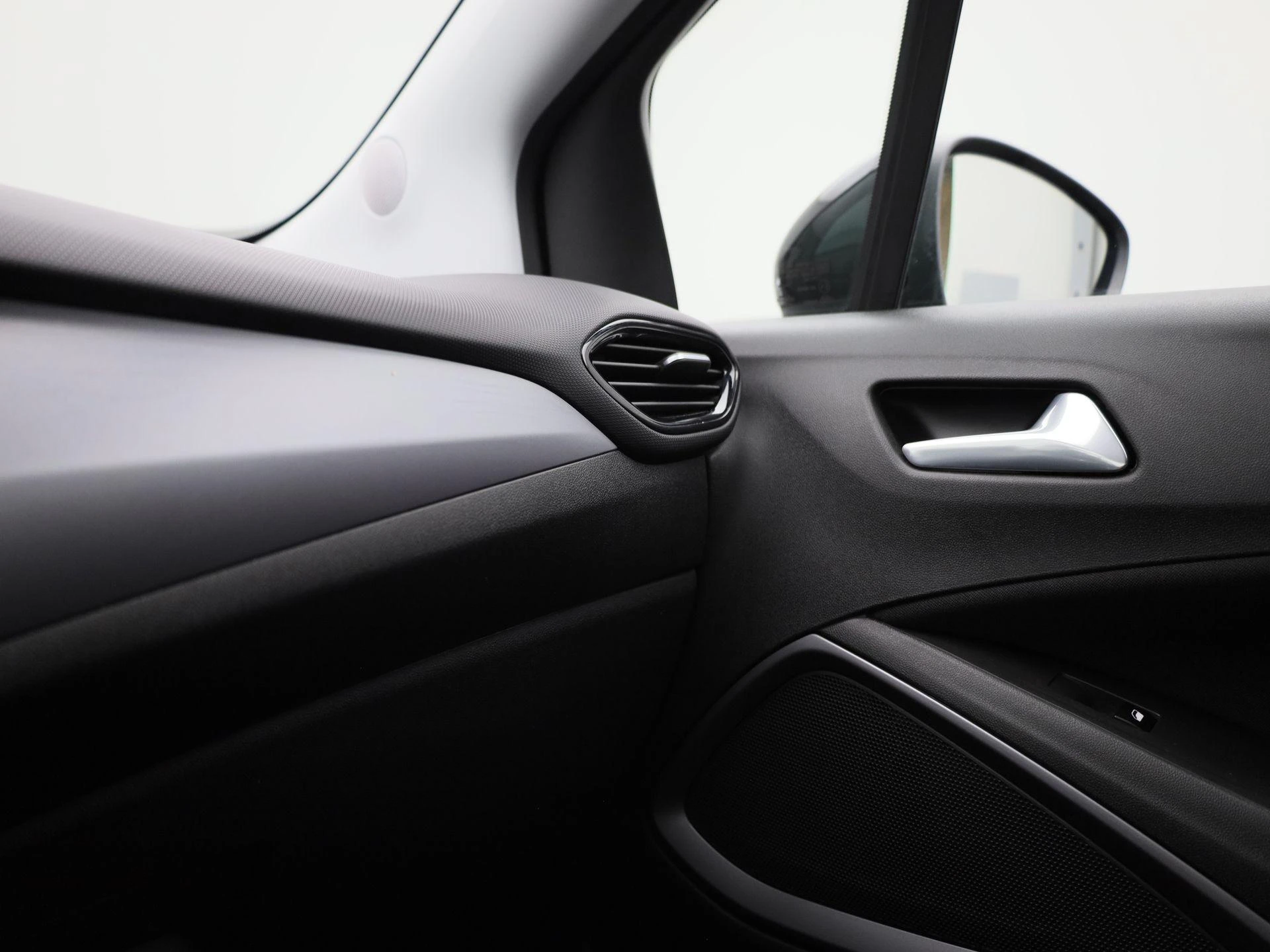 Opel-Crossland-image-26