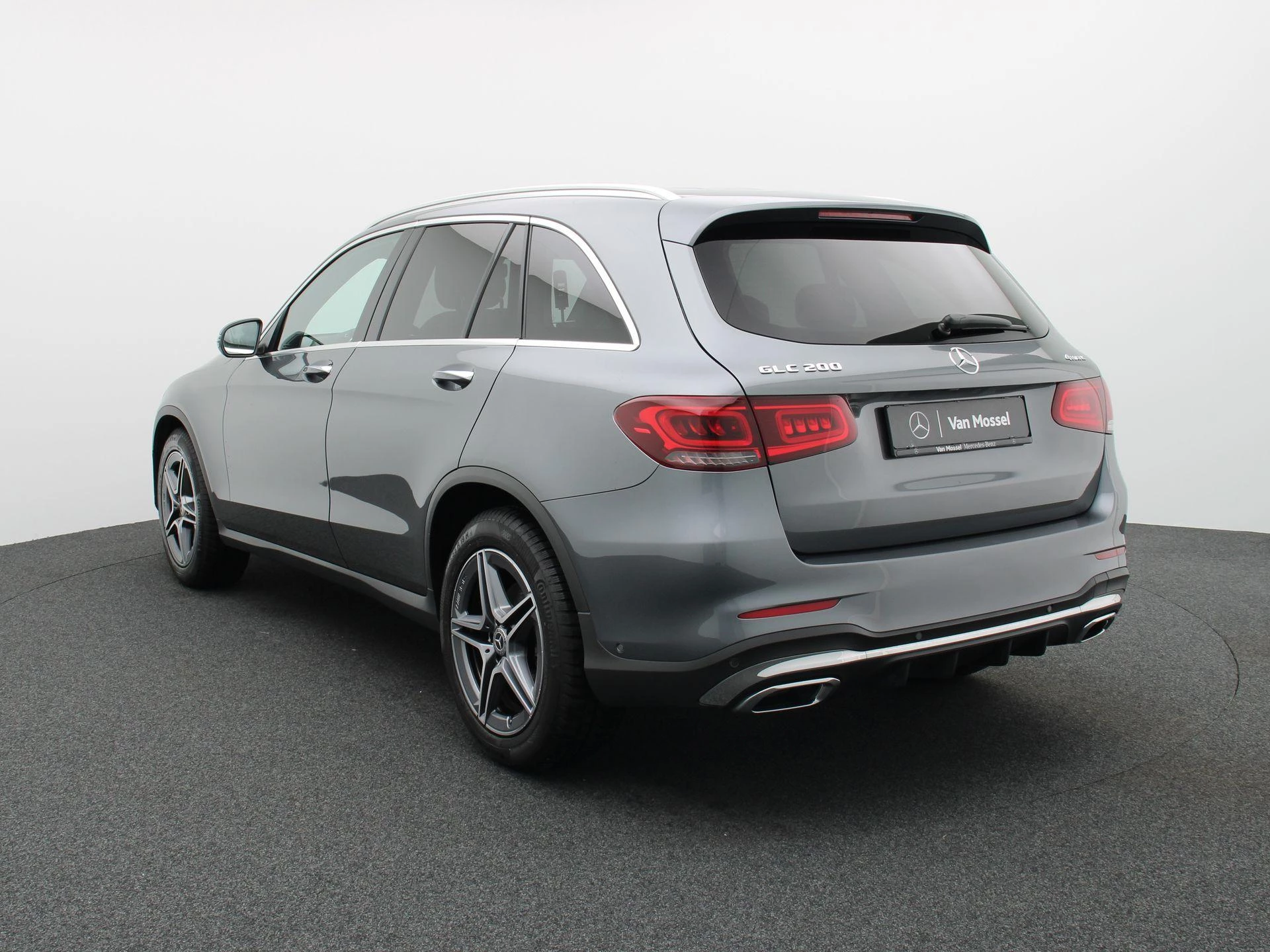 Mercedes-Benz-GLC-image-1