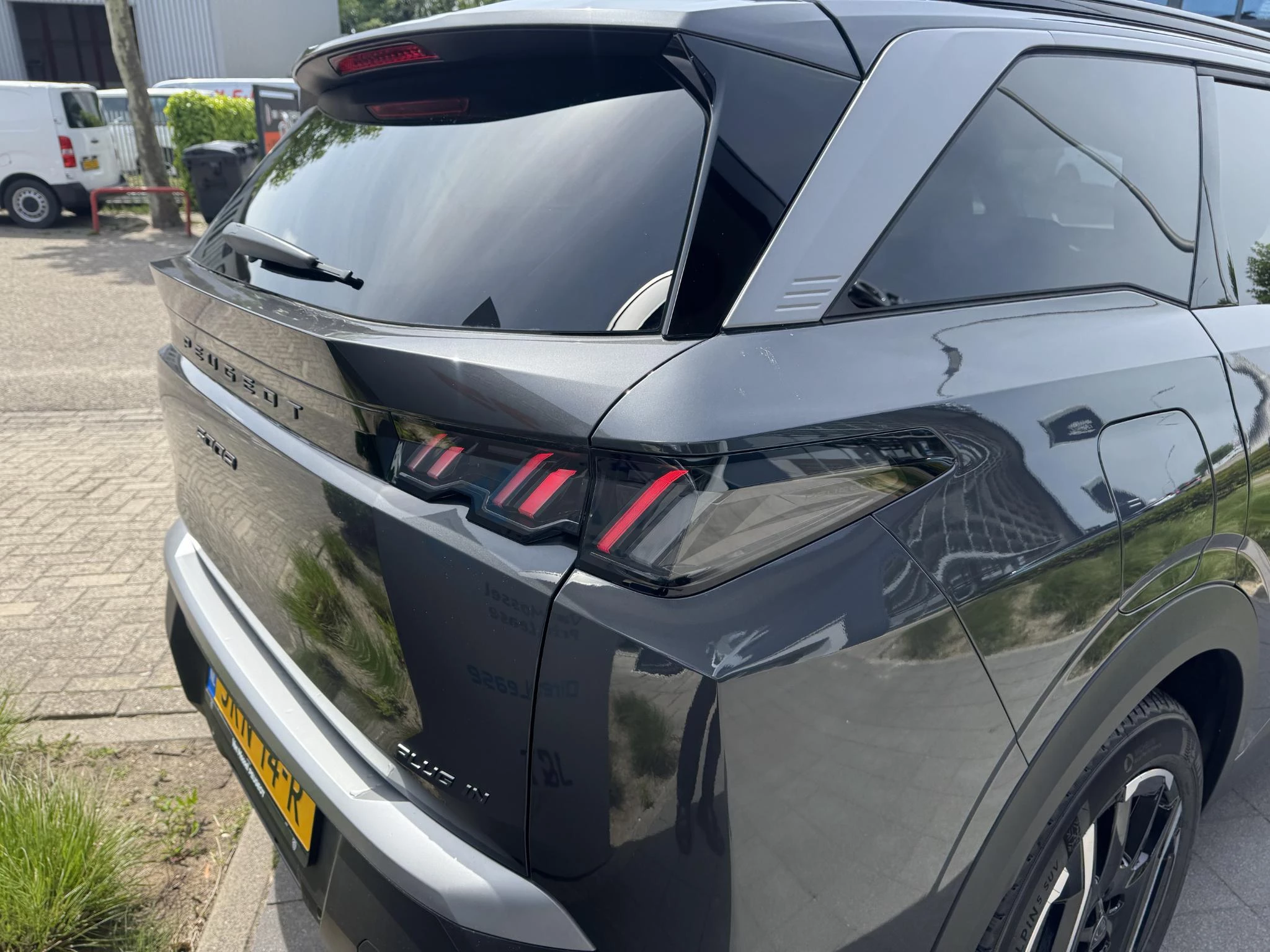 Peugeot-5008-image-11
