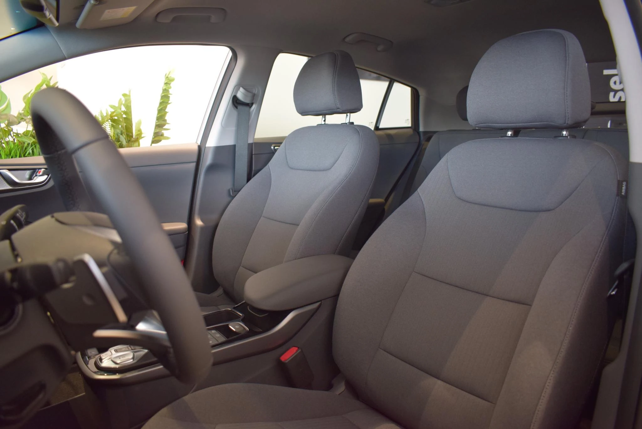 Hyundai-IONIQ-image-10