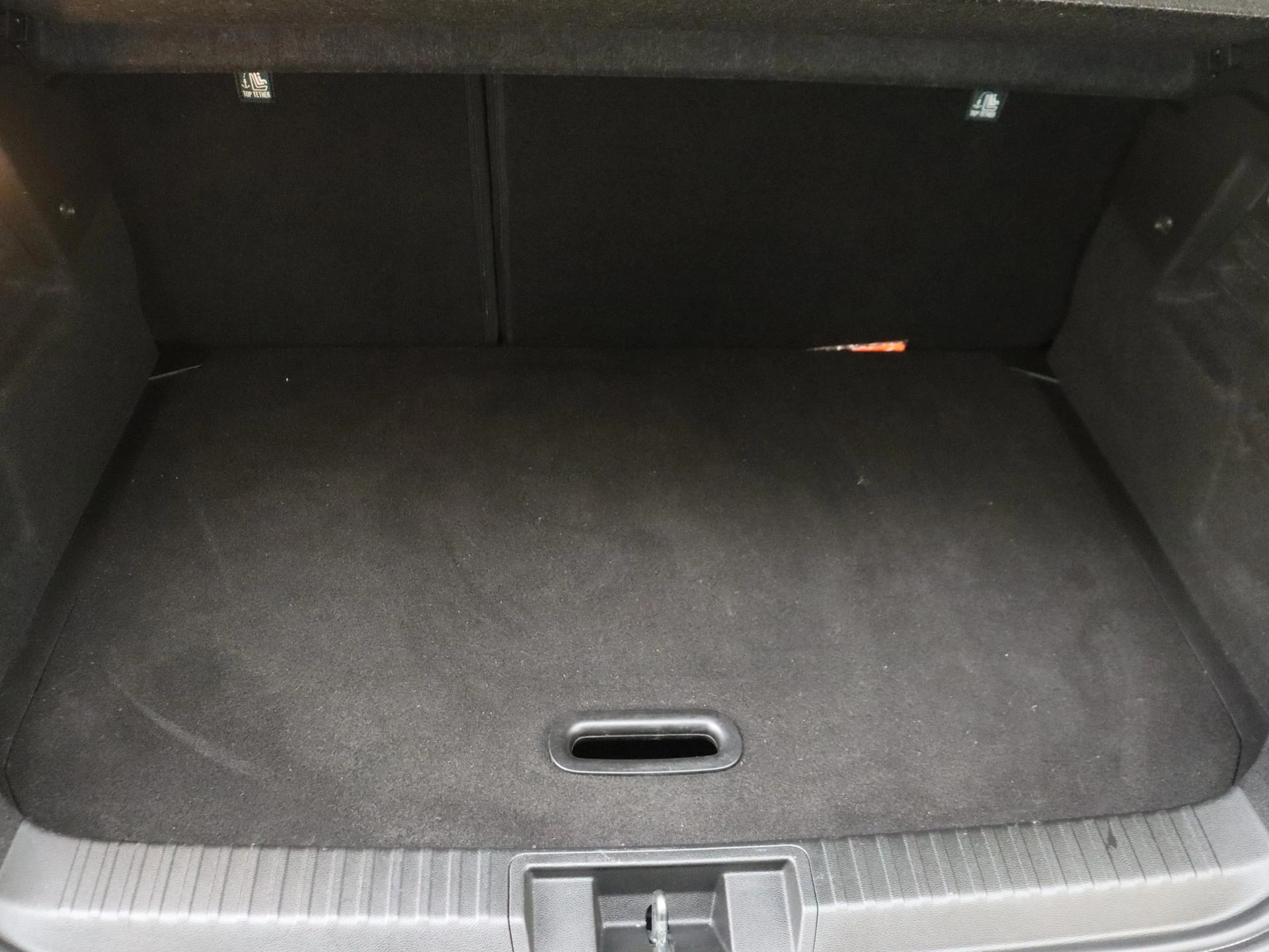 Renault Captur 1.6 E-Tech Hybrid 145 Intens