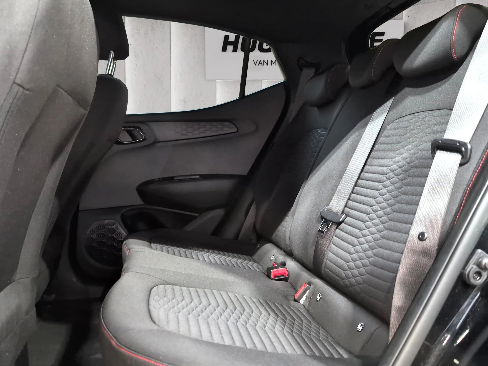 Hyundai-i10-image-10