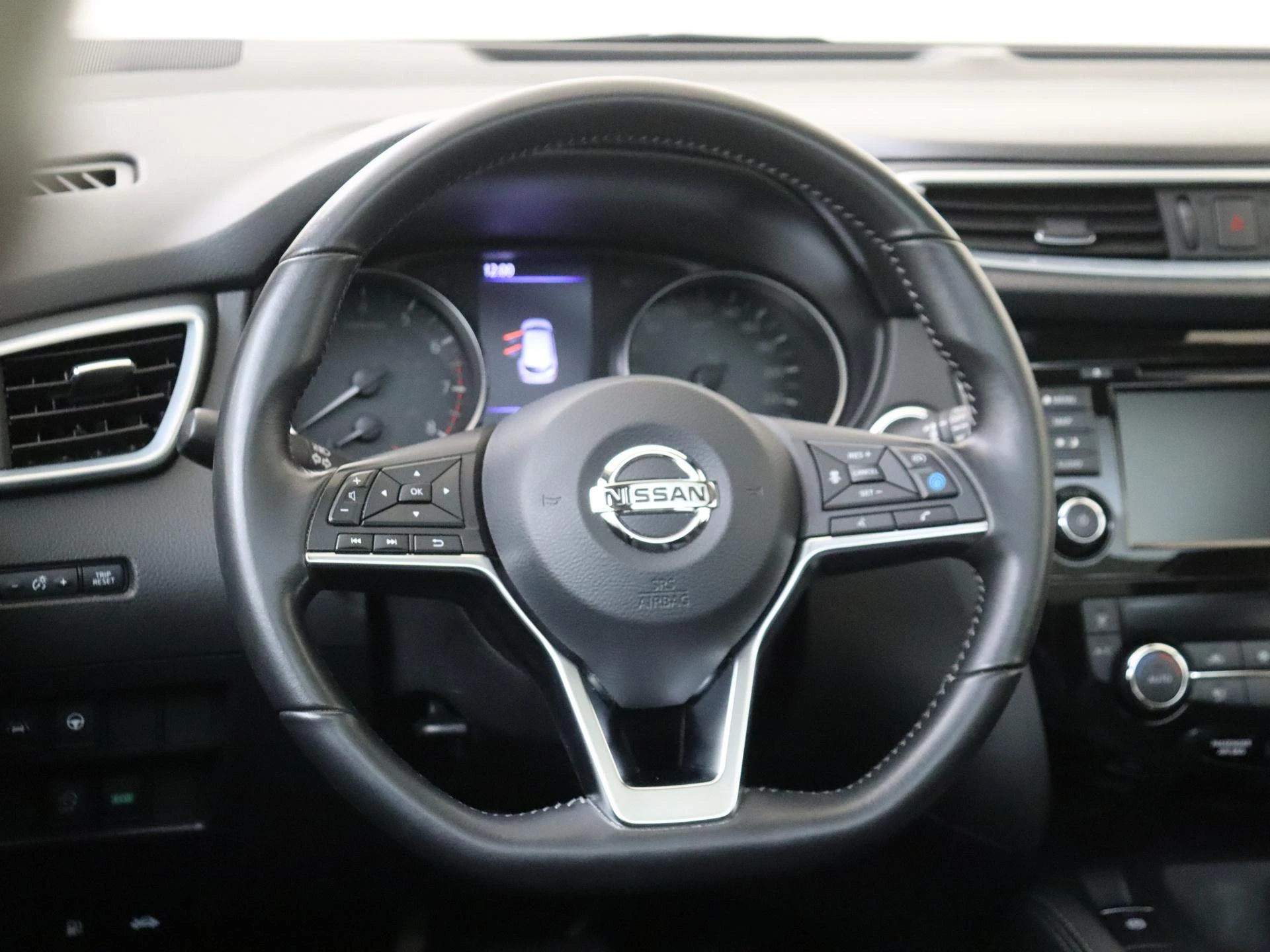 Nissan-QASHQAI-image-9