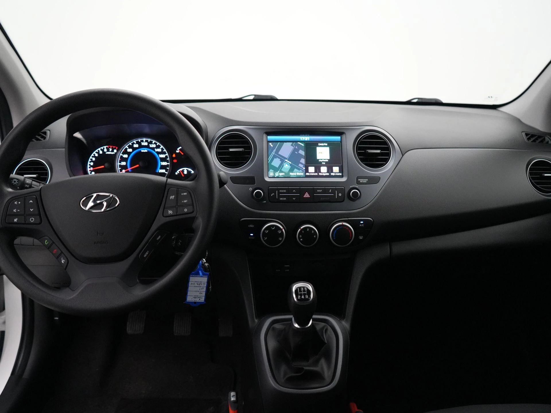 Hyundai-i10-image-34