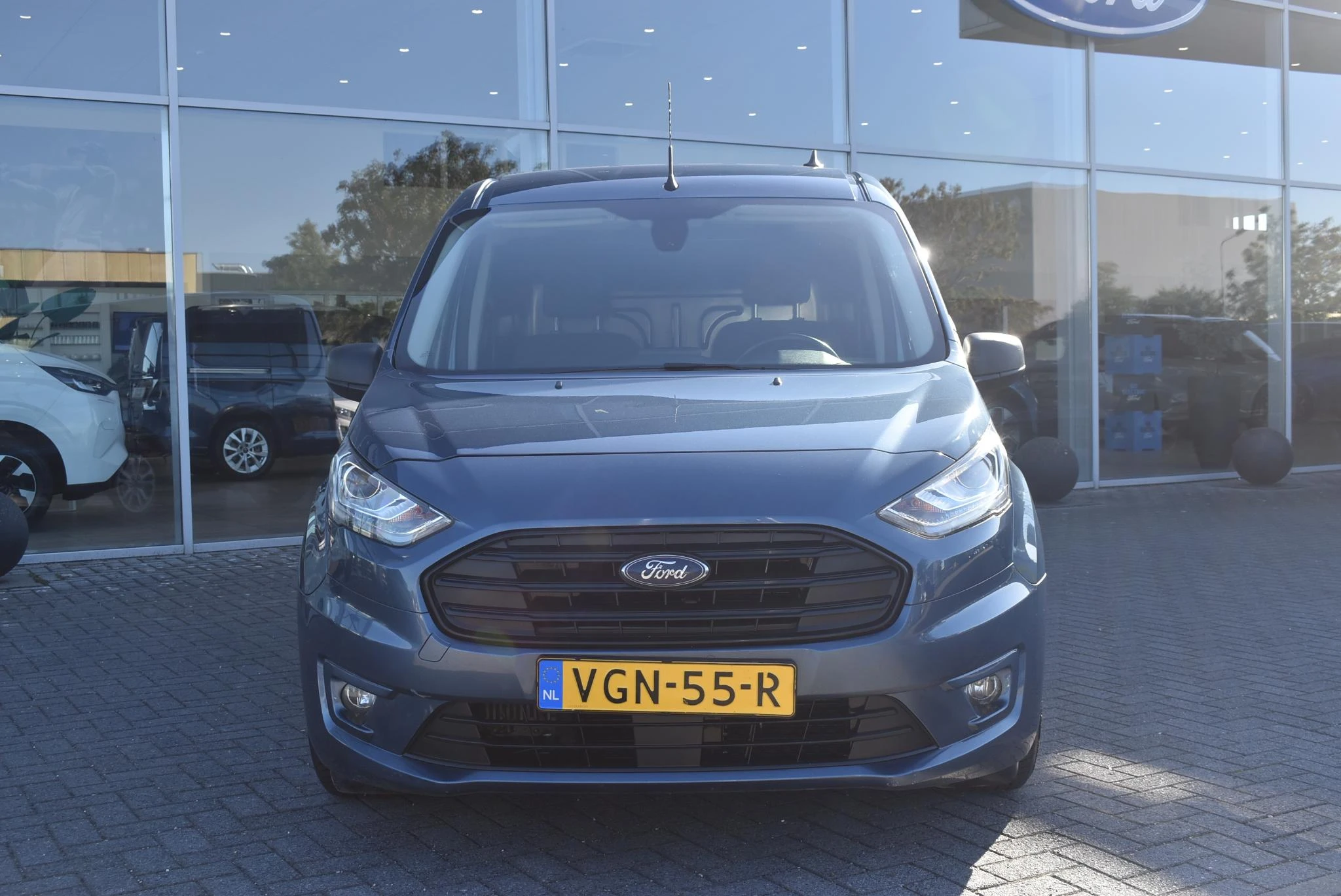 Ford-Transit Connect-image-1