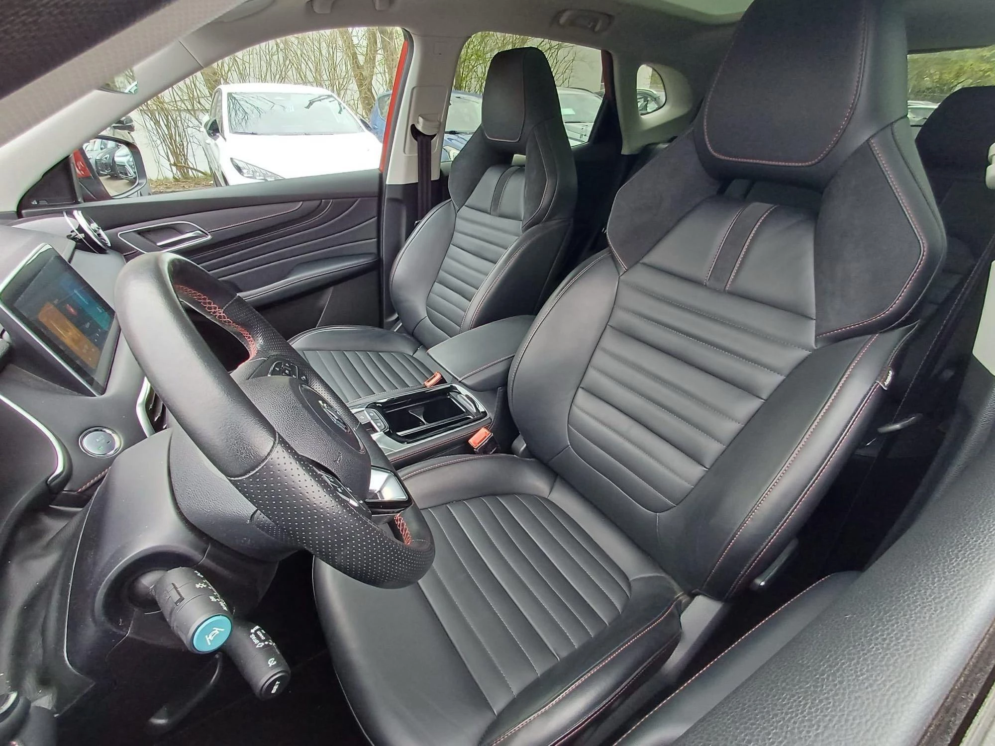 MG HS 1.5T-GDi MT Luxury