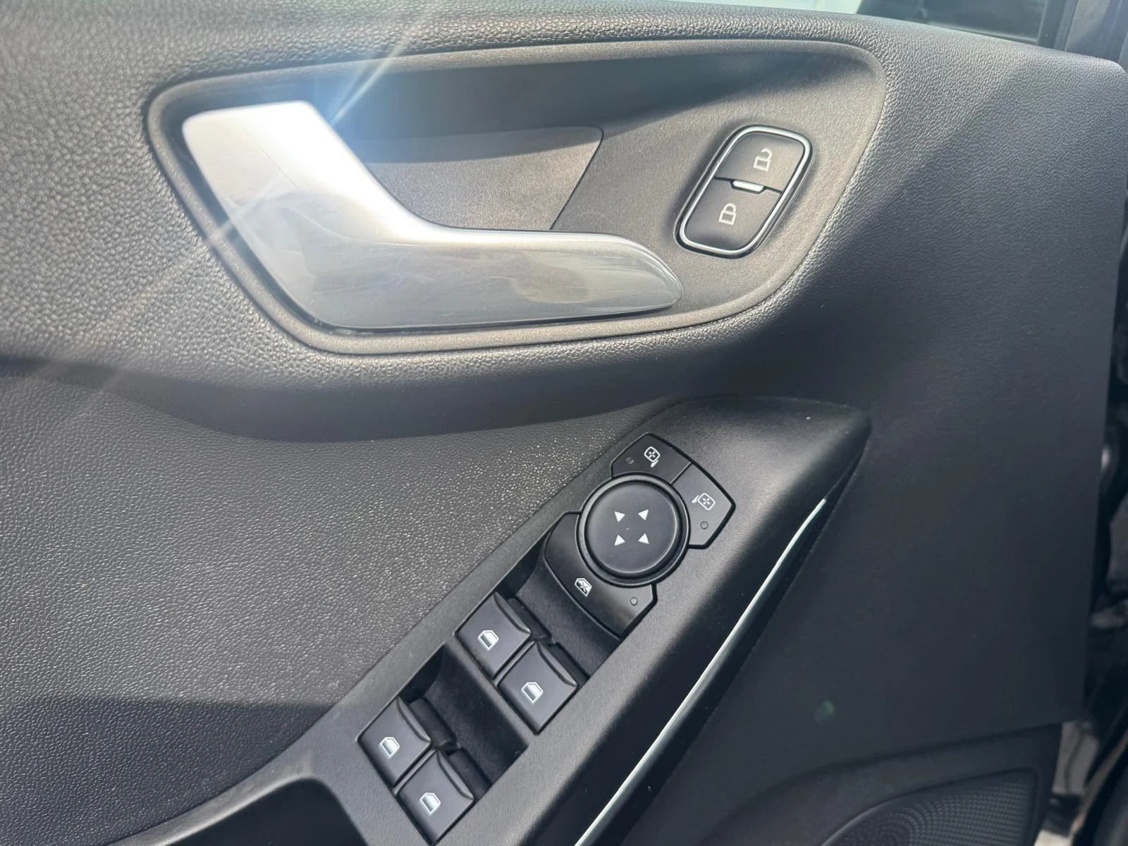 Ford-Fiesta-image-19