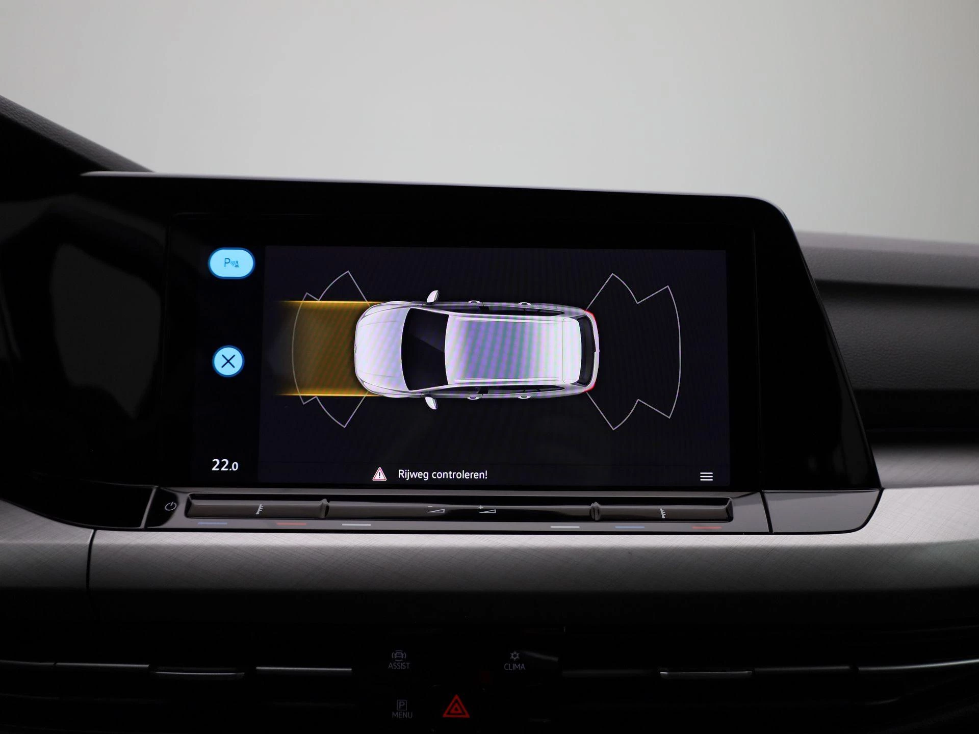 Volkswagen-Golf-image-24