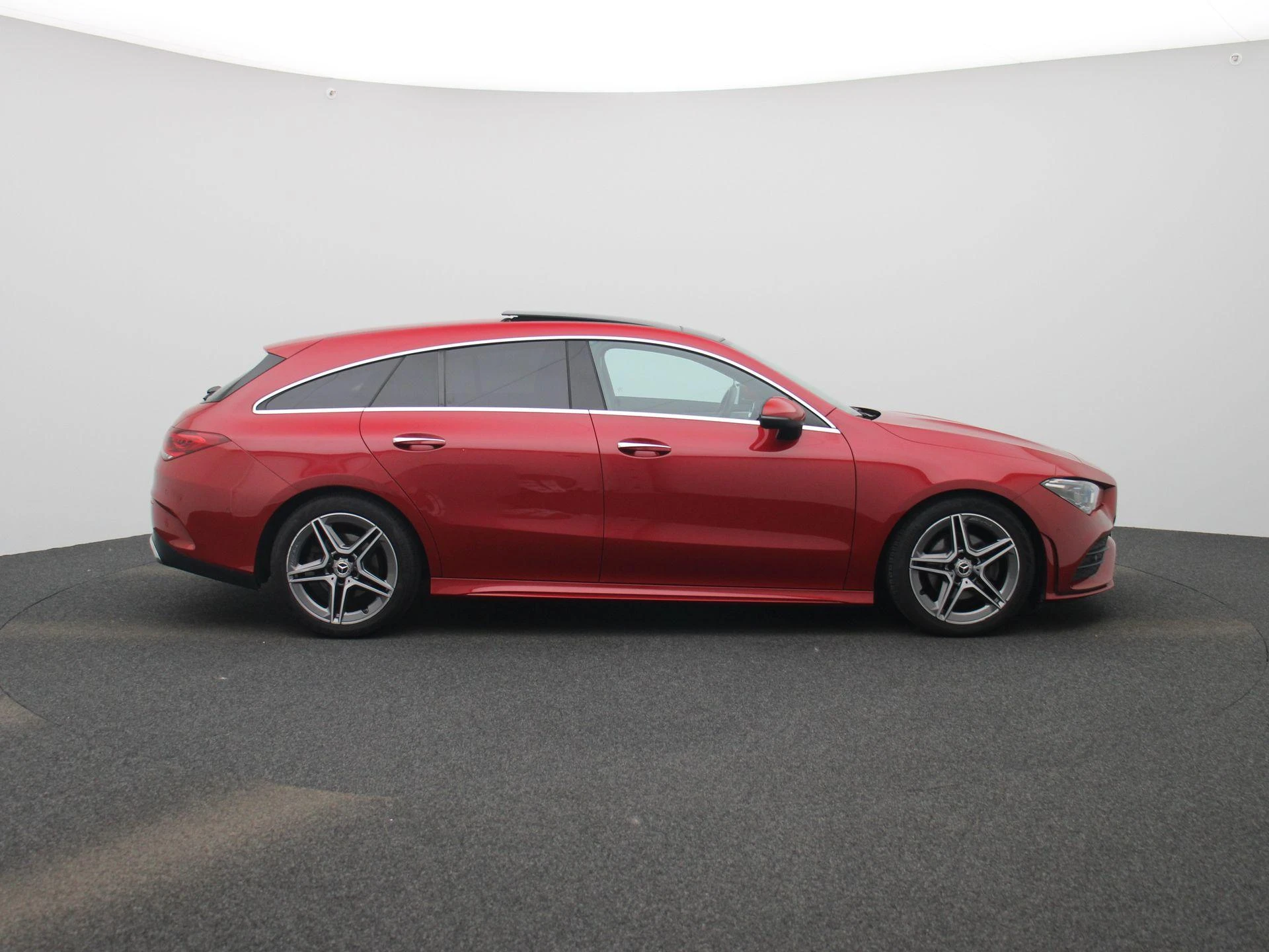 Mercedes-Benz-CLA-image-5