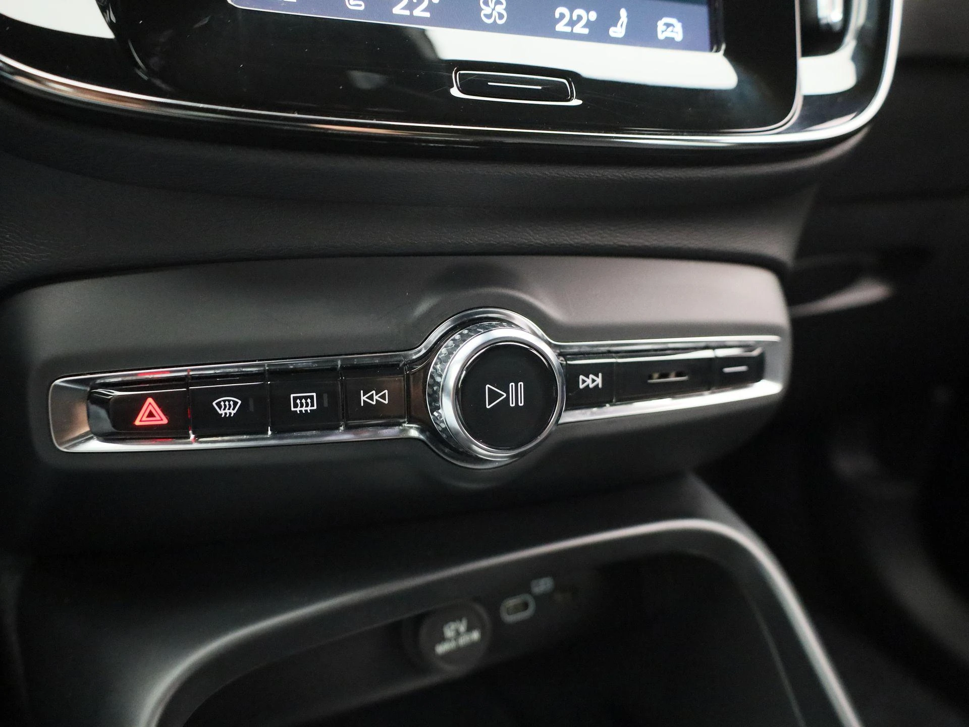Volvo-XC40-image-20