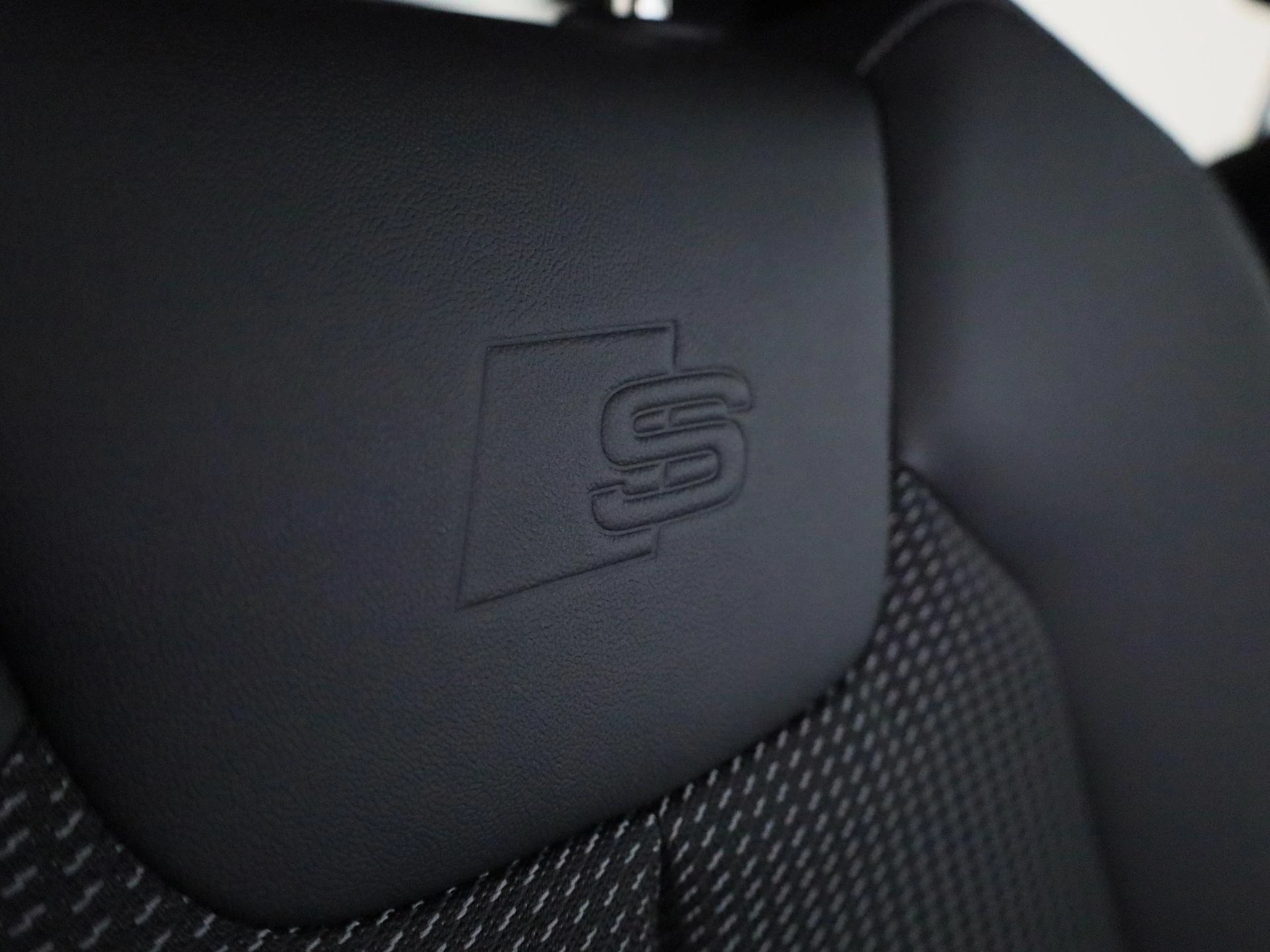 Audi-A1 Sportback-image-40