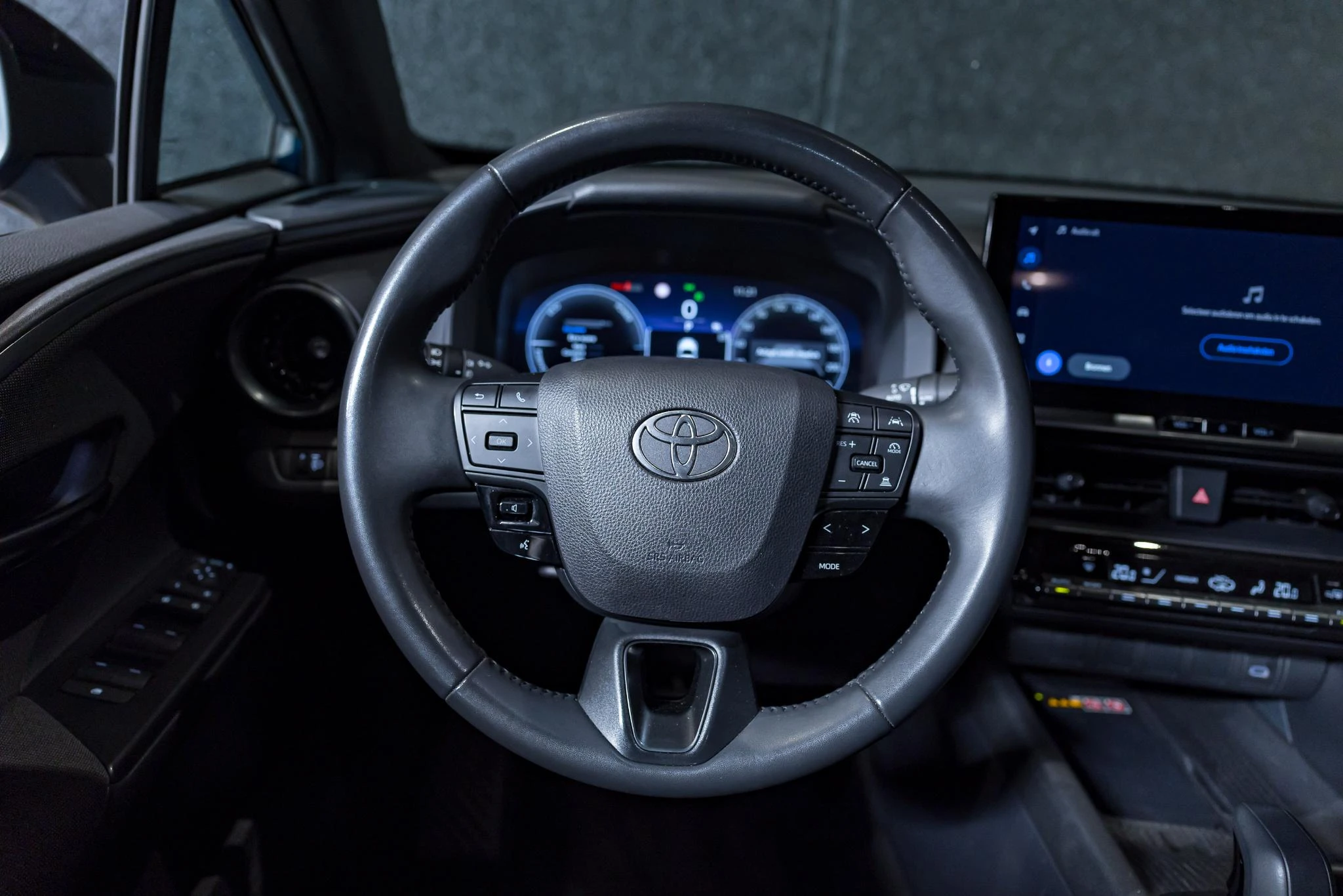 Toyota C-HR 1.8 VVT i-Hybrid C-Lub Mono-Tone E-CVT