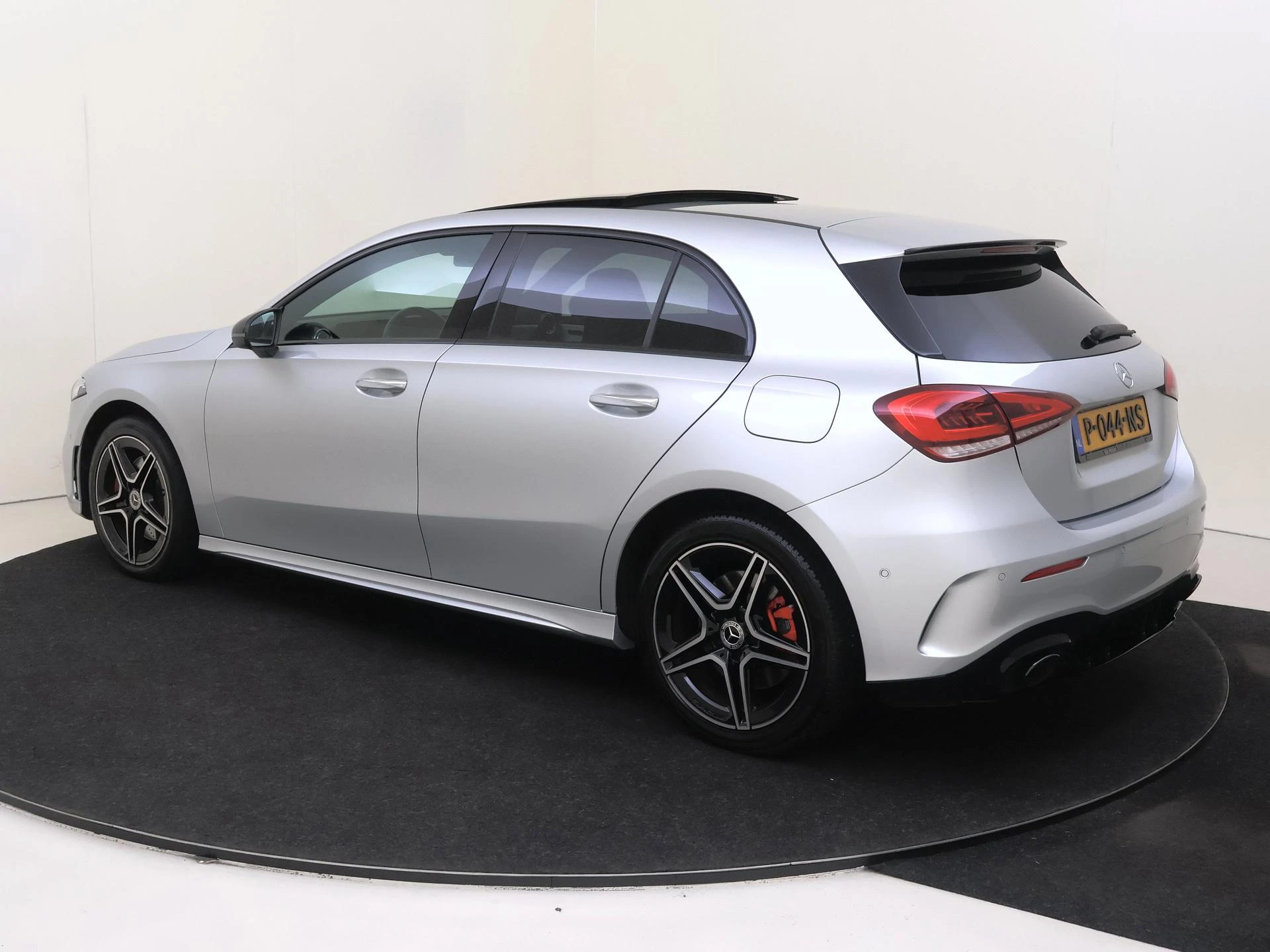 Mercedes-Benz A-Klasse 250 e Premium Plus