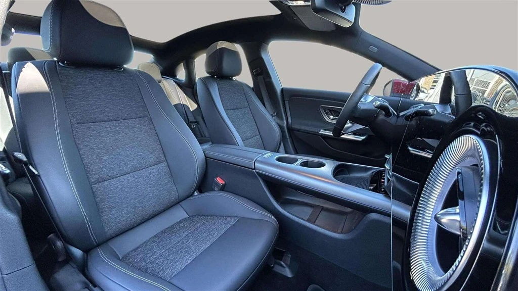 Mercedes-Benz-CLA-image-19