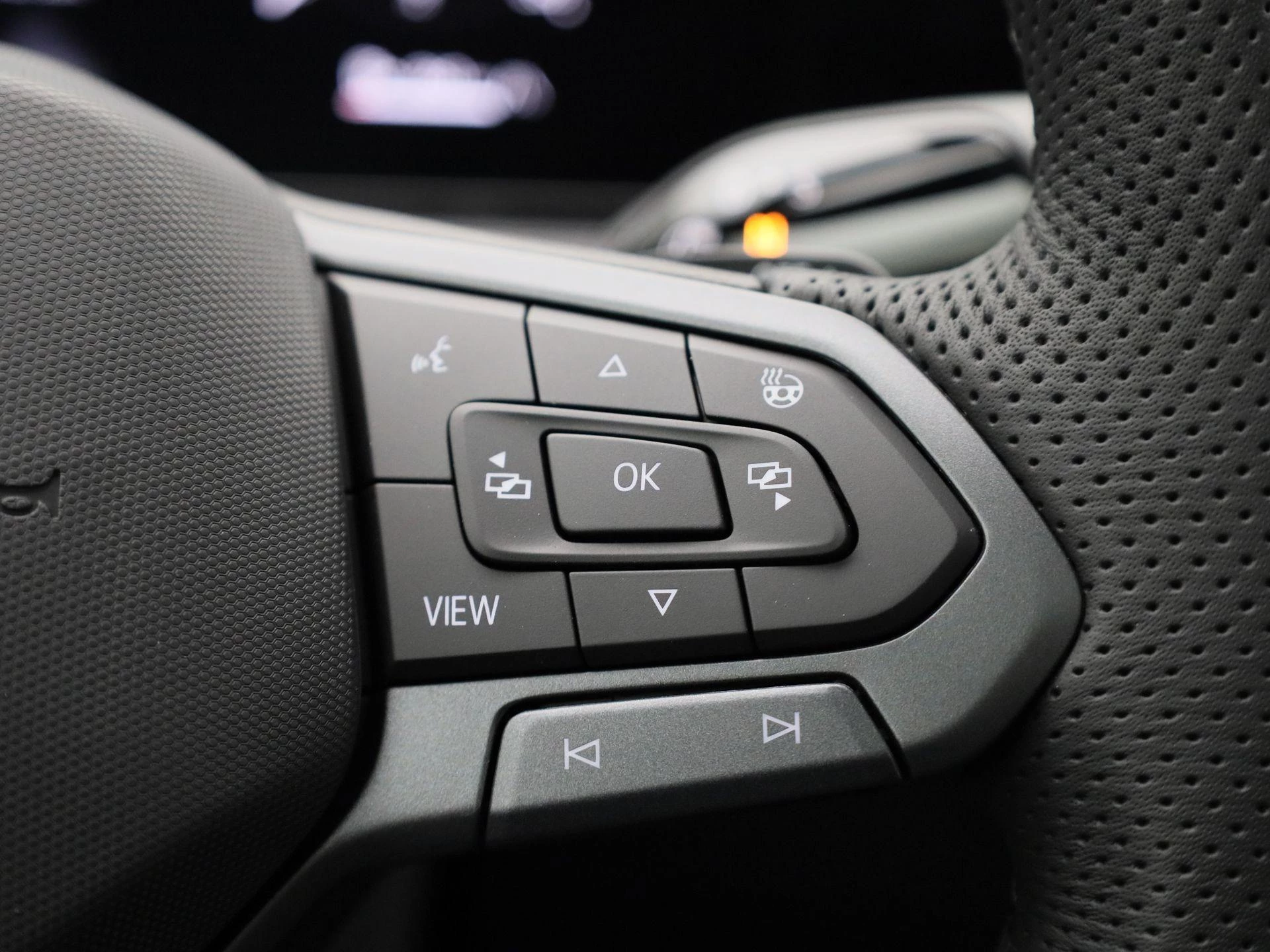 Volkswagen-Tiguan-image-27