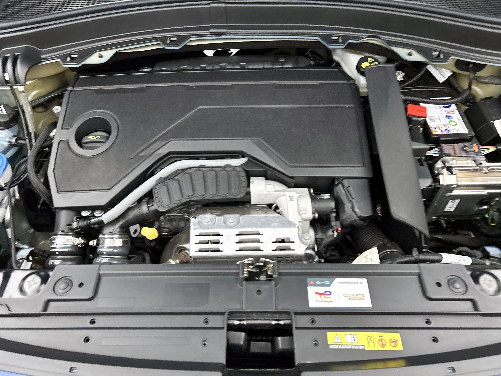 Opel Frontera 1.2 Turbo Hybrid Edition