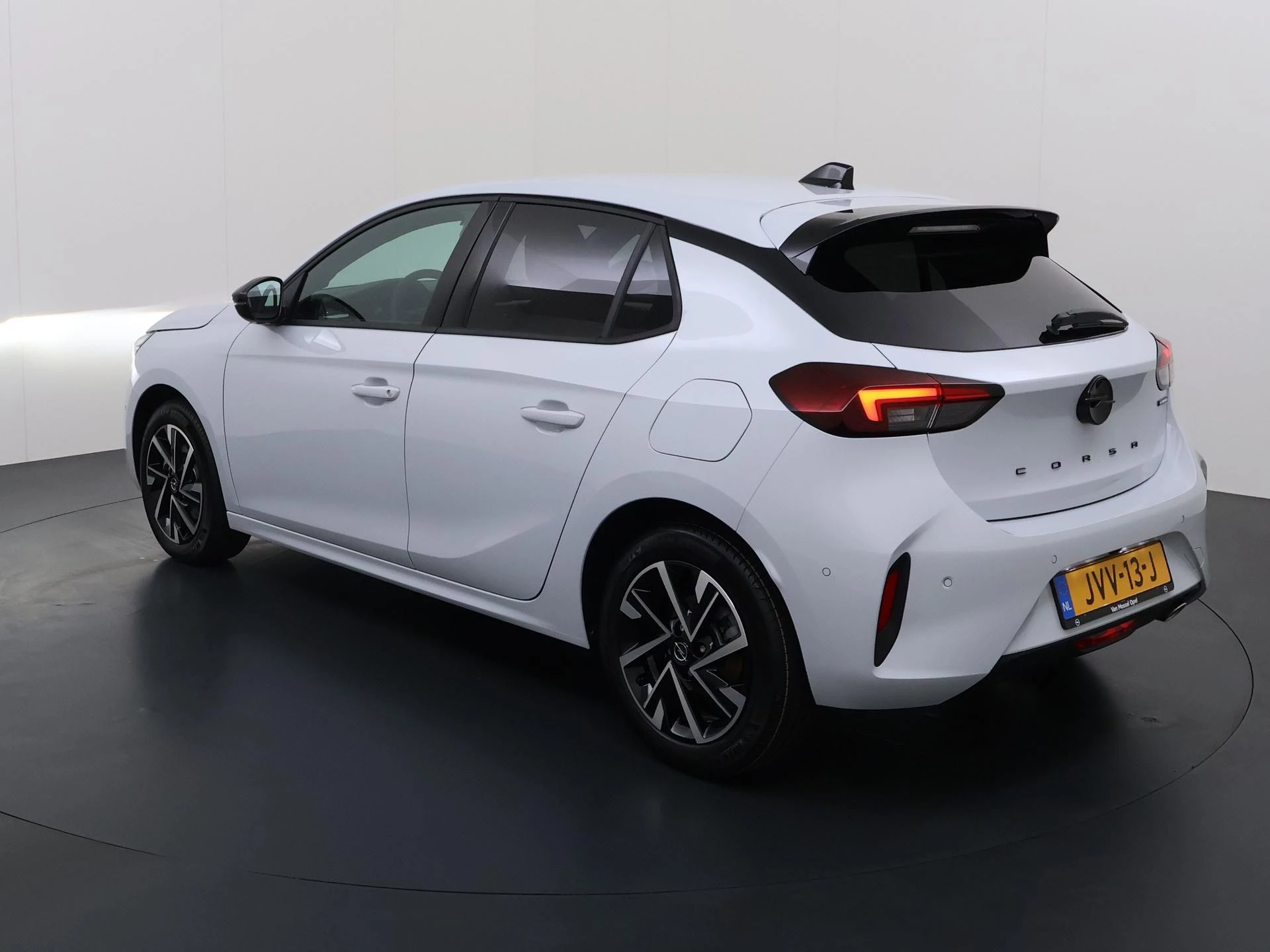 Opel-Corsa-image-6