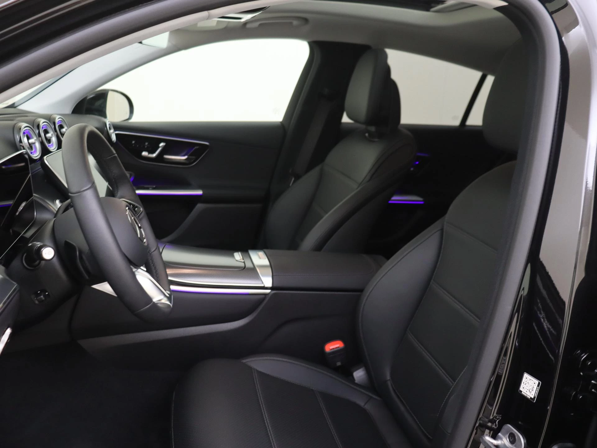Mercedes-Benz-GLC-image-10