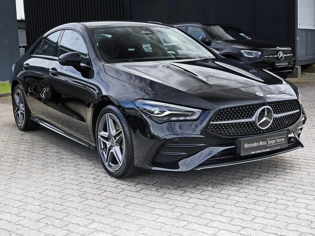 Mercedes-Benz-CLA 200-image-3