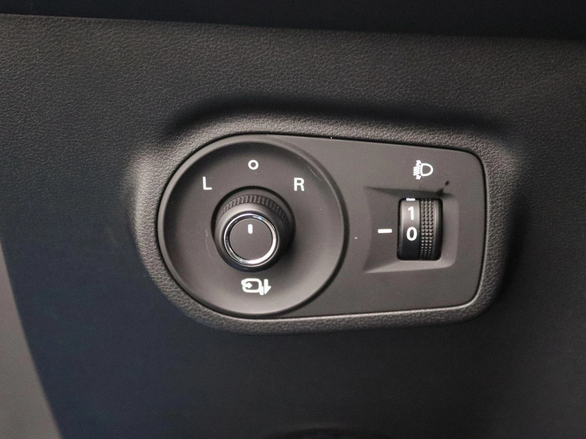 MG ZS 1.5 Hybrid+ Luxury