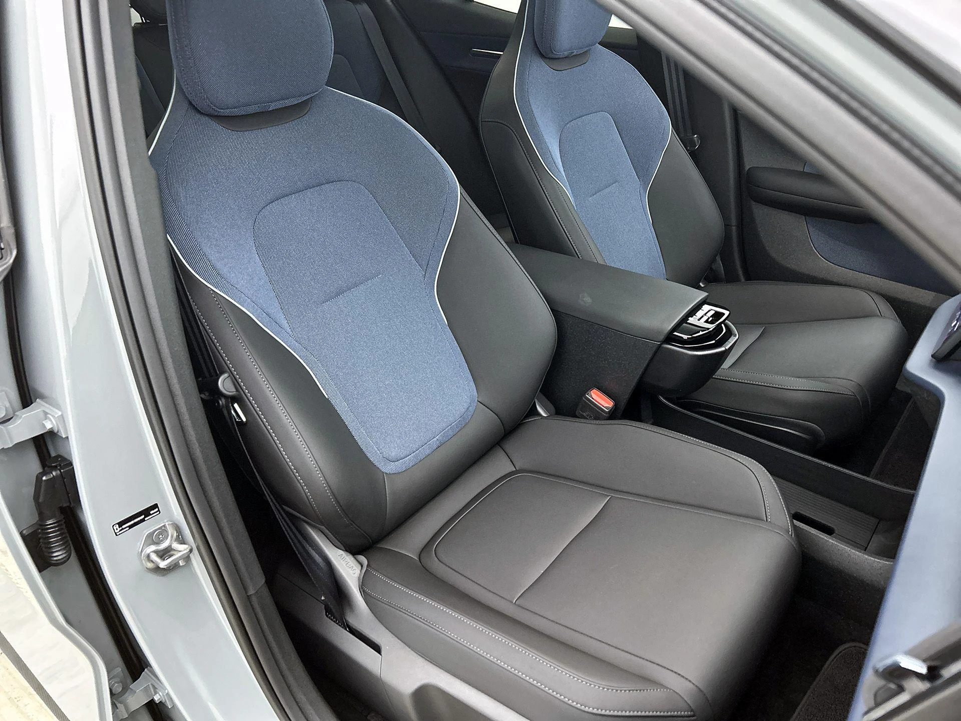 Volvo-EX30-image-51