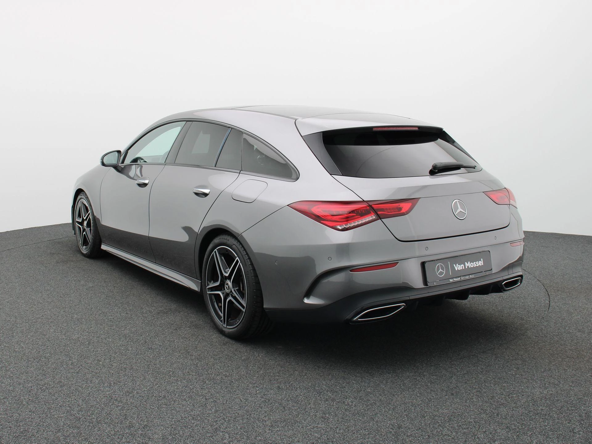 Mercedes-Benz CLA 200 AMG Line Shooting Brake + PANORAMISCH DAK + MULTIBEAM LED + CARPLAY +